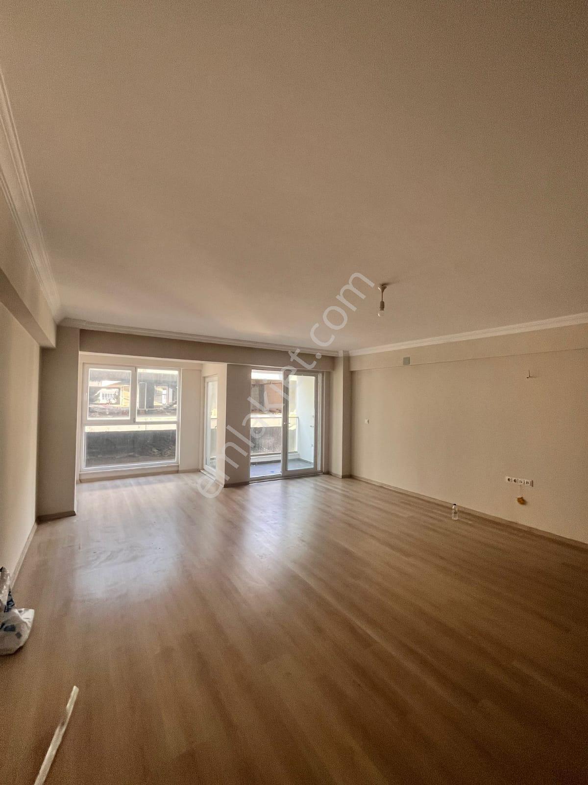 Stop’tan Ortaca Beşköprü’de 2+1 *kiralık Ofis*