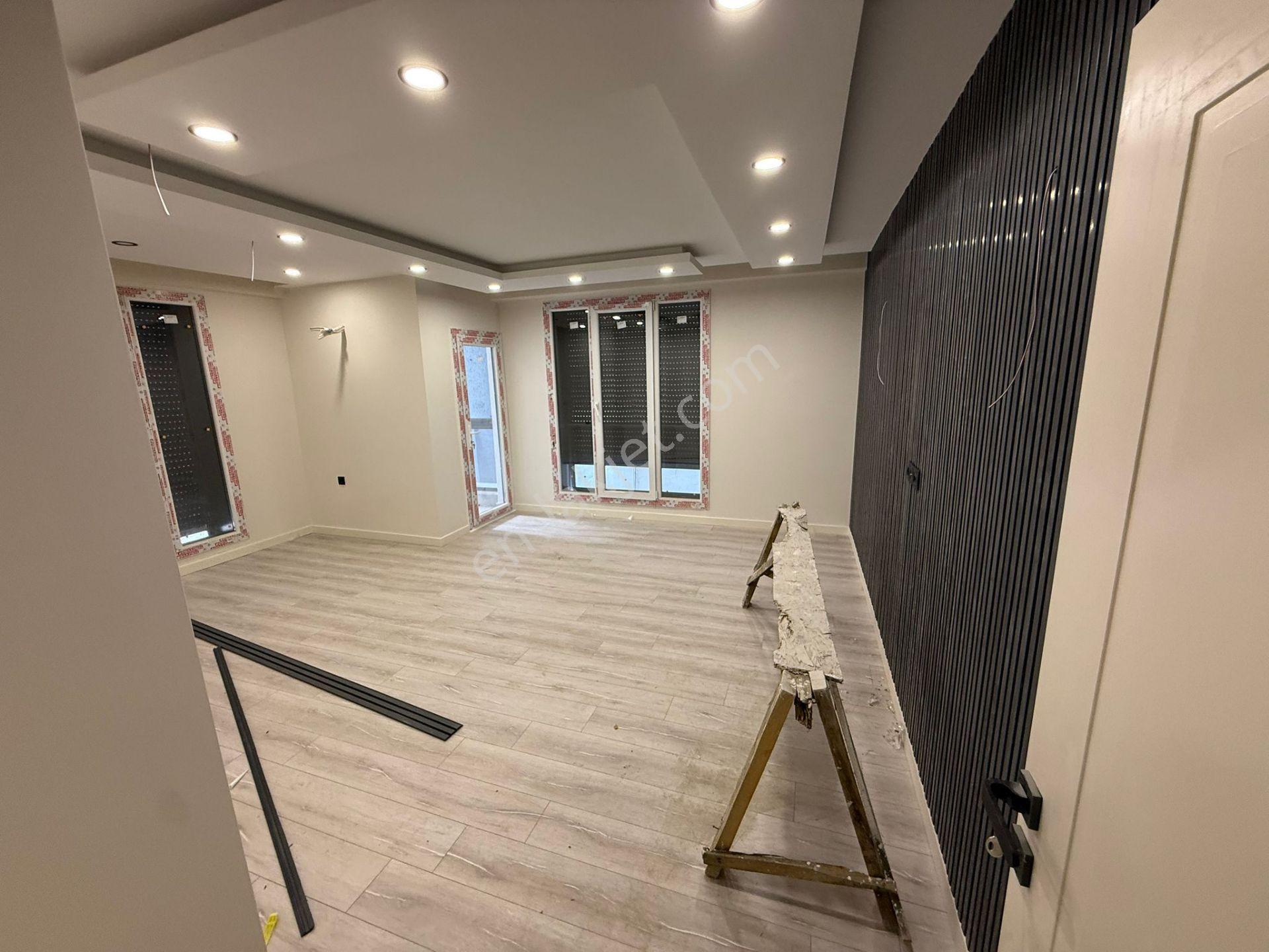 Loft'tan Halkalı Merkez Mh 95m2 Lüks,otoparklı 1.kat Satılık Daire - Görsel 2