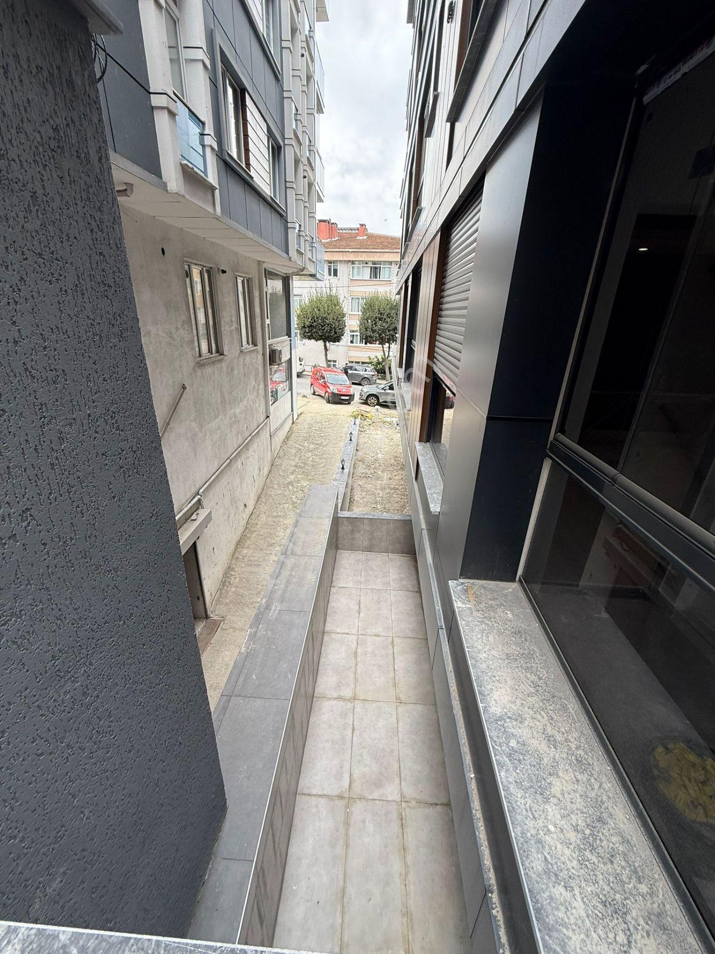 Loft'tan Halkalı Merkez Mh 95m2 Lüks,otoparklı 1.kat Satılık Daire - Görsel 24