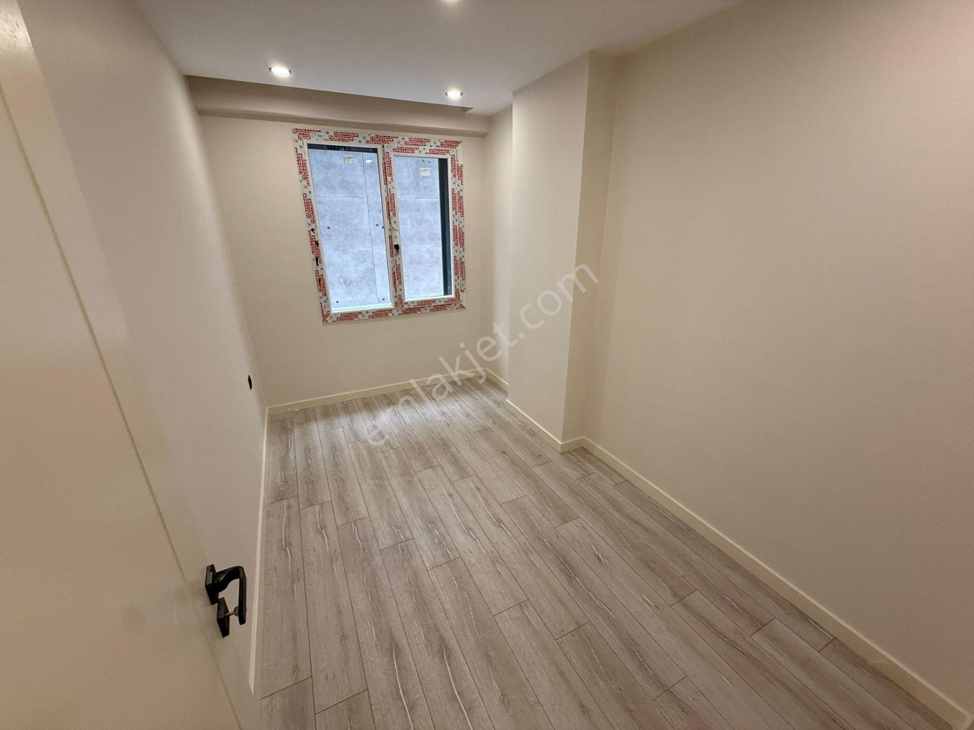 Loft'tan Halkalı Merkez Mh 95m2 Lüks,otoparklı 1.kat Satılık Daire - Görsel 15
