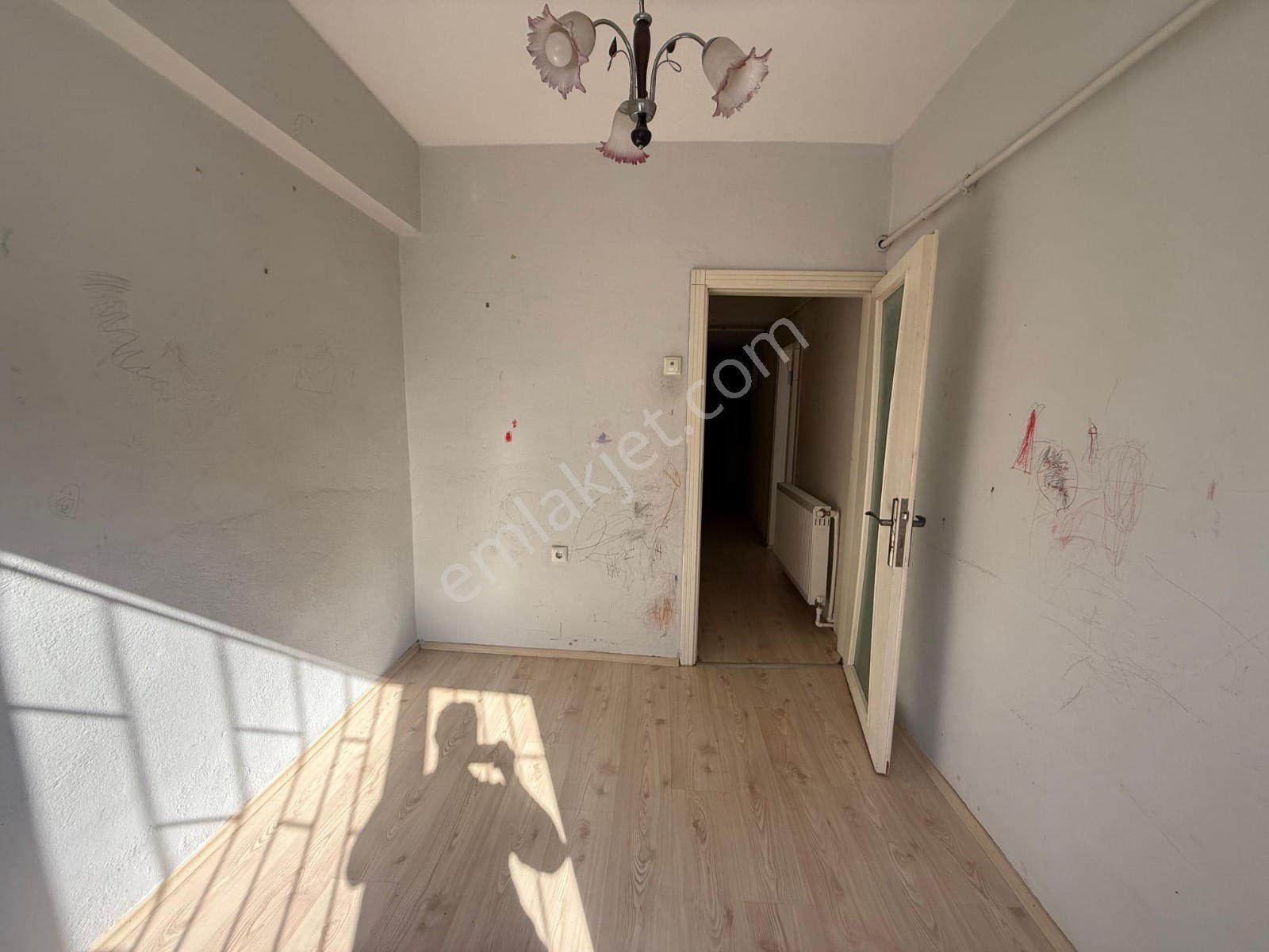 Selahiye Mahallesinde İci Temiz Satılık Daire - Görsel 25