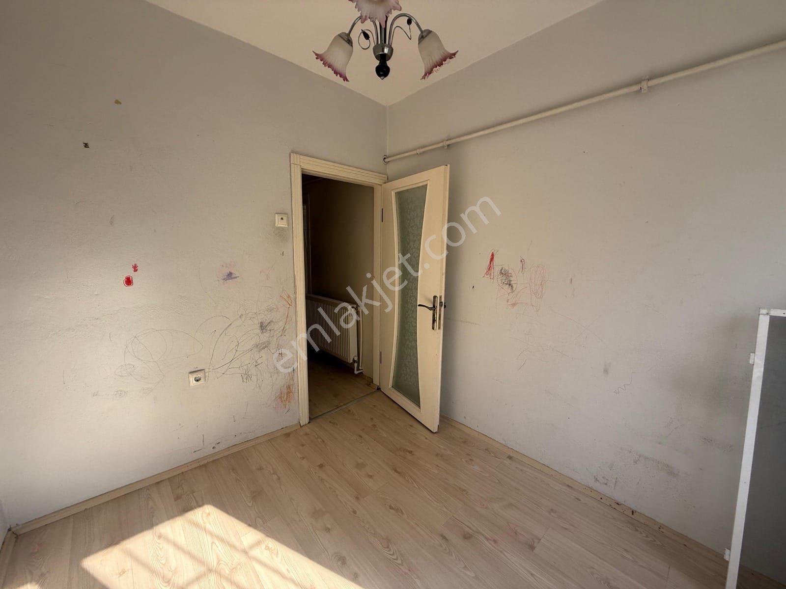 Selahiye Mahallesinde İci Temiz Satılık Daire - Görsel 18