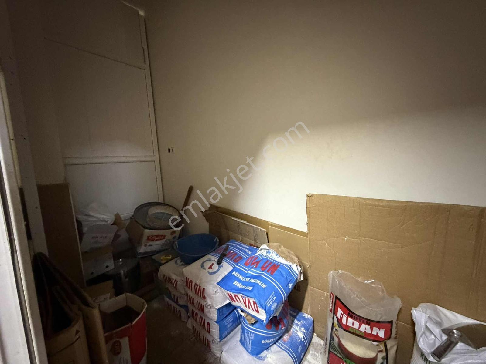 Özmert Ten Yeşilyurt Şükrü Karaduman Caddesin De Satılık Dükkan - Görsel 6