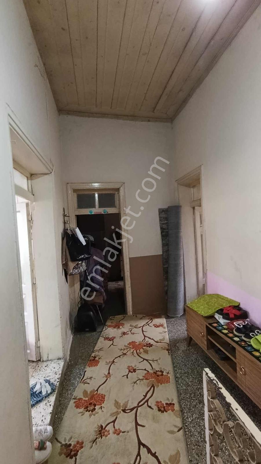 Kozan Gayrimenkul'den Merkezde 2 Dükkan 1 Ev Süper Fiyat - Görsel 2