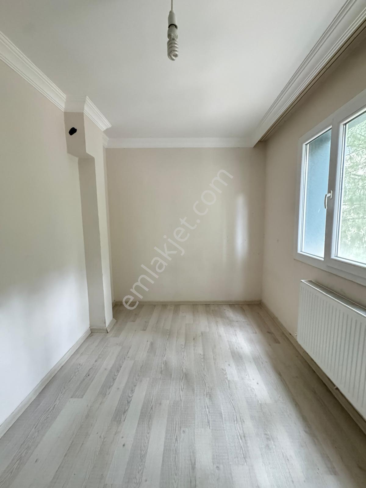 Zeki Emlak'tan Muradiye Mahallesinde Kiralık 2+1 Ara Kat Daire - Görsel 8