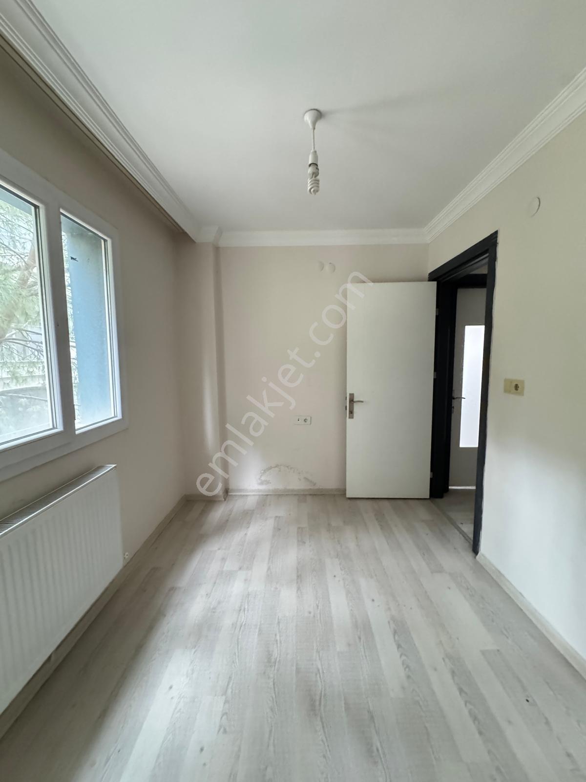 Zeki Emlak'tan Muradiye Mahallesinde Kiralık 2+1 Ara Kat Daire - Görsel 9
