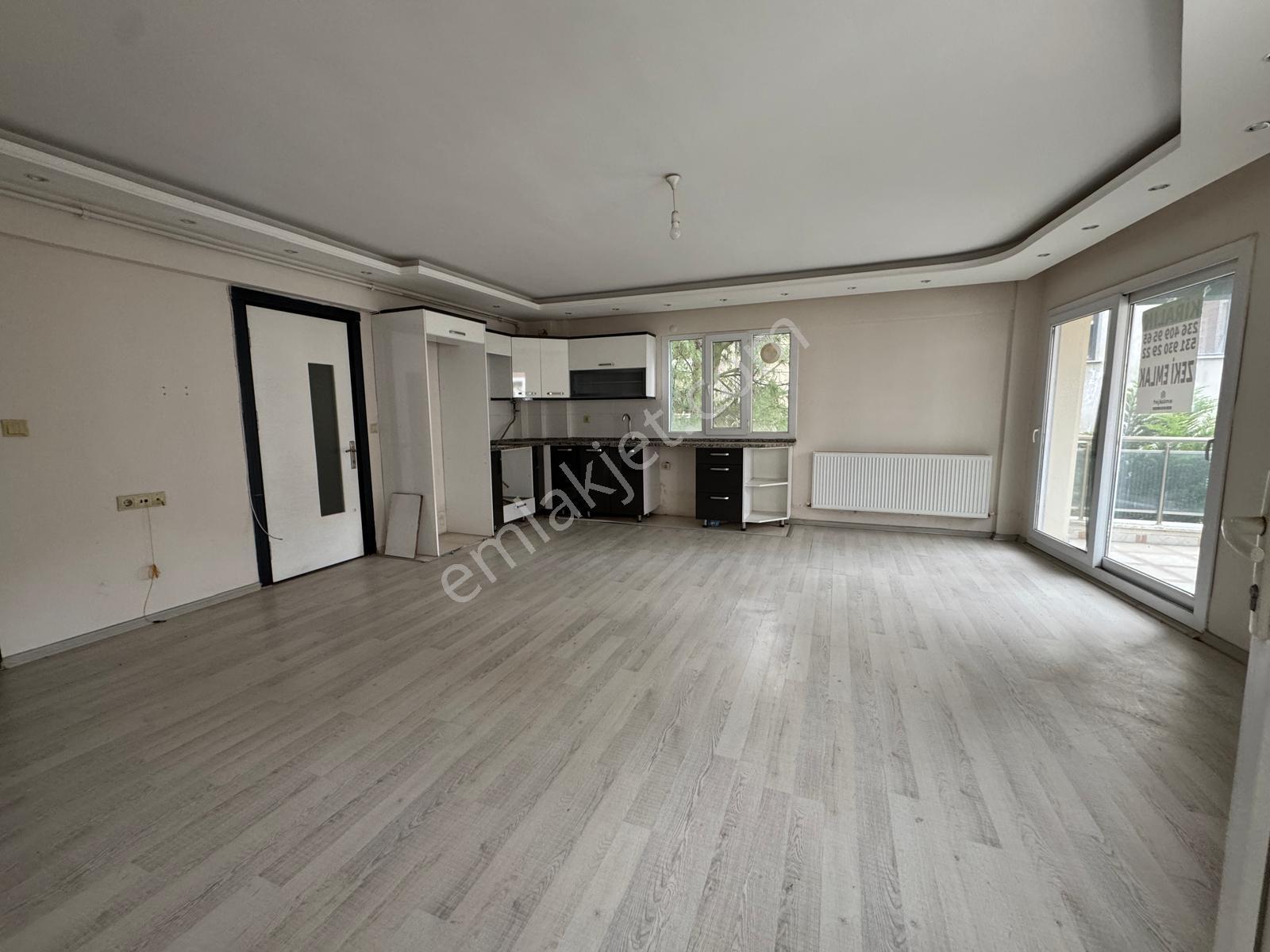 Zeki Emlak'tan Muradiye Mahallesinde Kiralık 2+1 Ara Kat Daire - Görsel 6