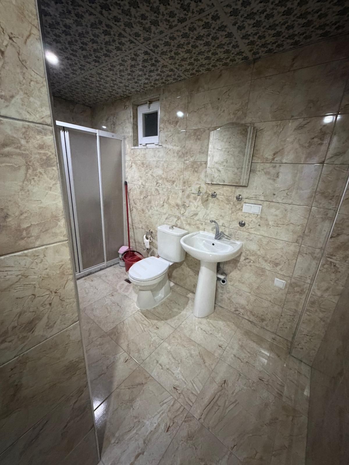 Ender Uysal Gayrimenkulden Zeytinköy De 1+1 Balkonlu Geniş Kiralık Apart... - Görsel 7