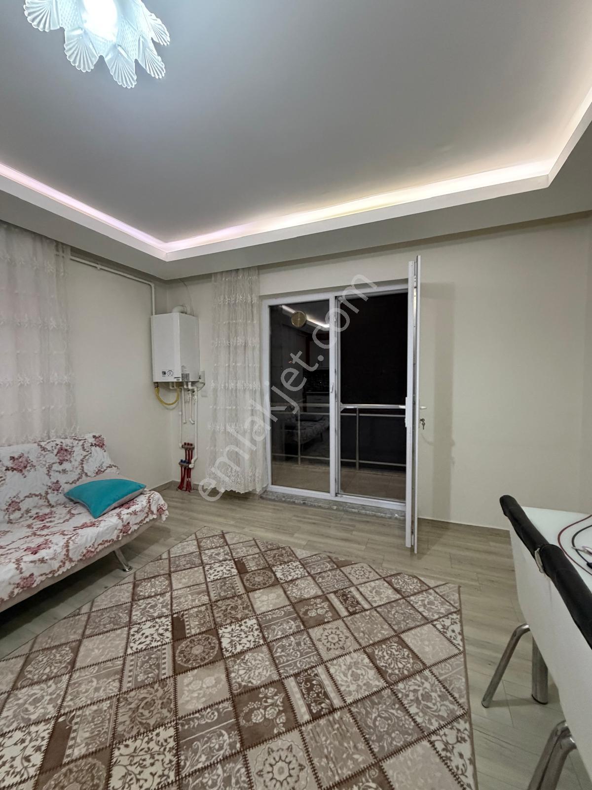Ender Uysal Gayrimenkulden Zeytinköy De 1+1 Balkonlu Geniş Kiralık Apart... - Görsel 2