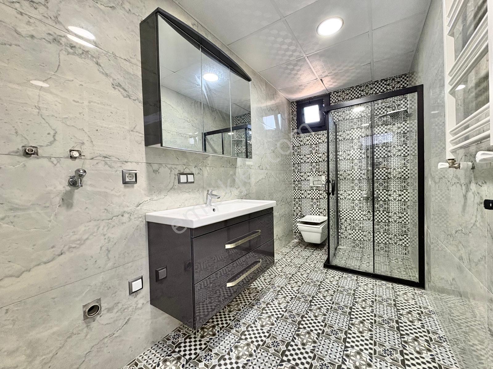 Gümüşden Akçayda Cam Balkonlu Doğalgazlı Şık Tasarımlı 1+1 Daire - Görsel 5