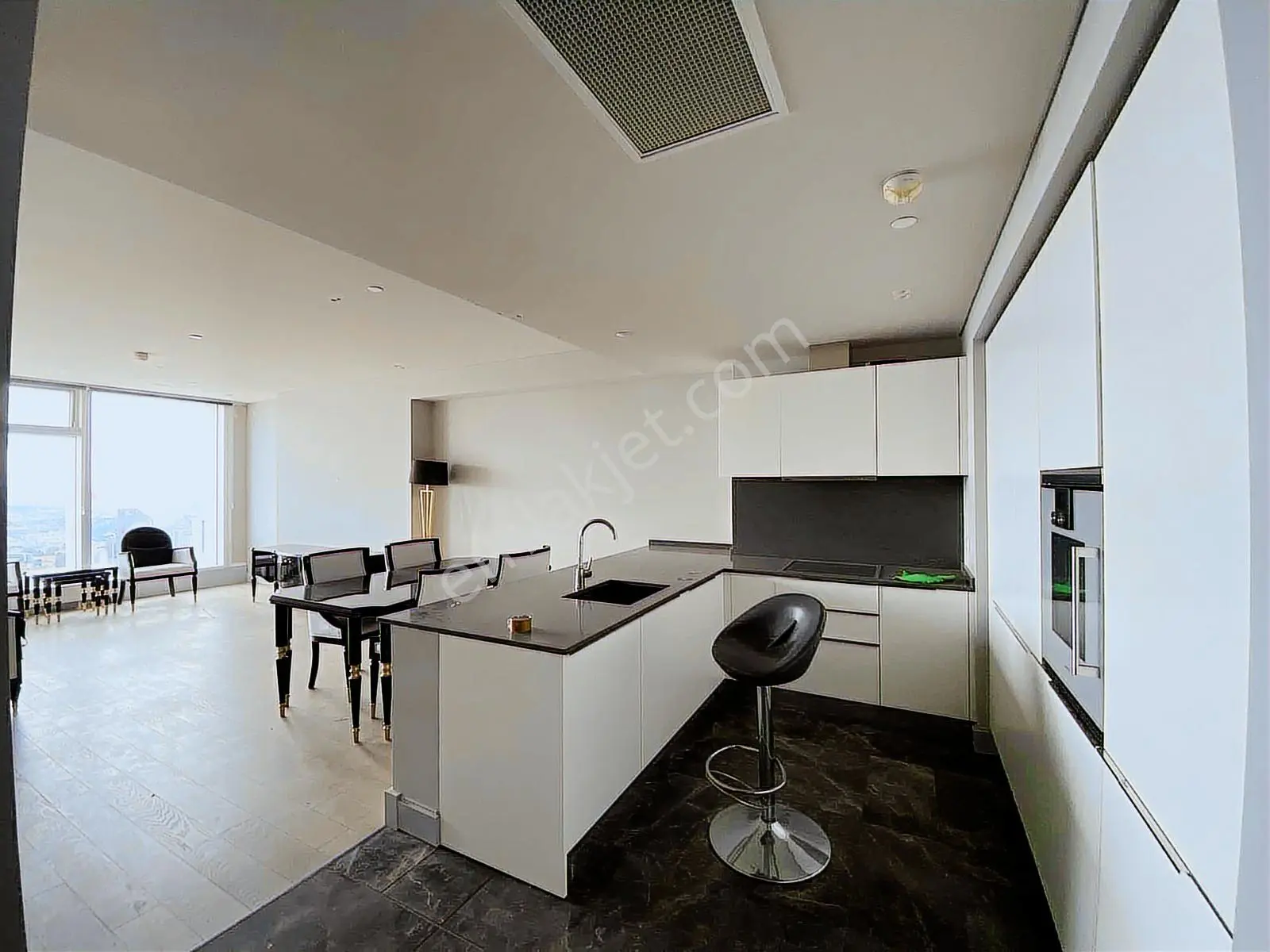Quasar İstanbul'da Boğaz Manzaralı Lüks 1+1 Kiralık Rezidans - Görsel 3