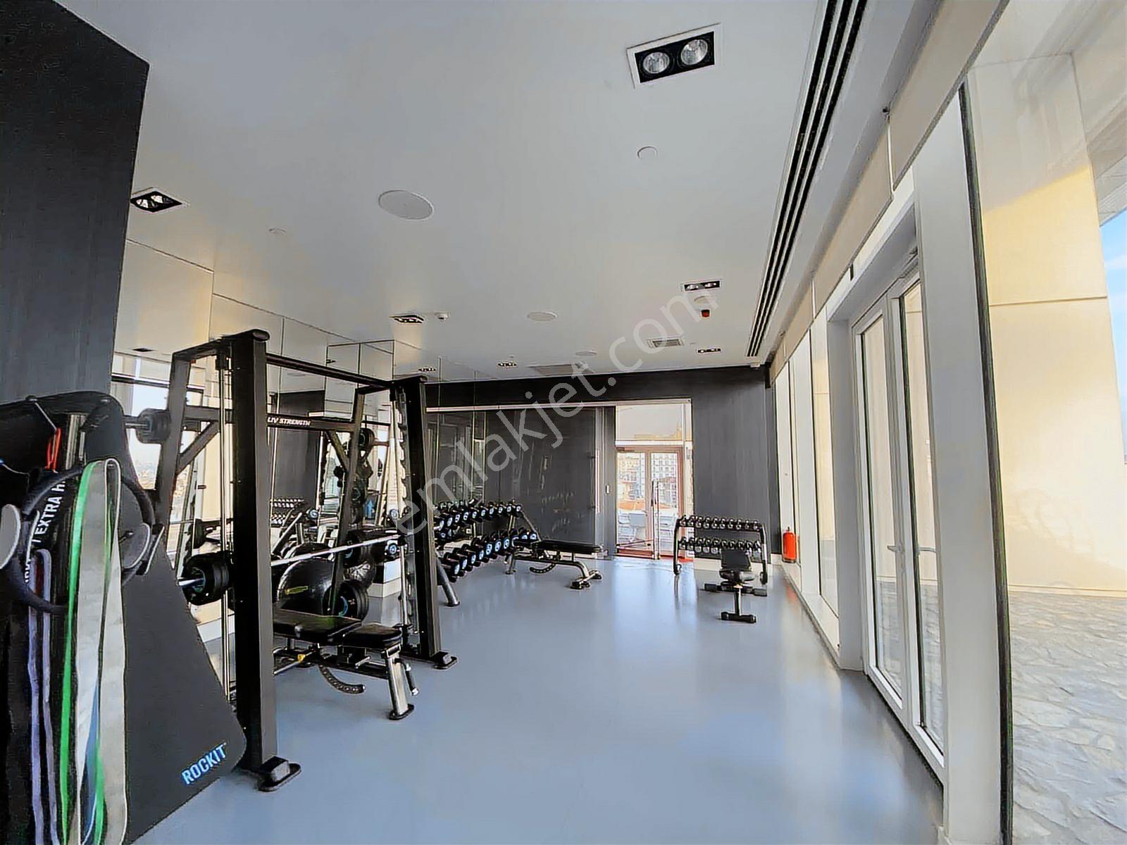 Quasar İstanbul'da Boğaz Manzaralı Lüks 1+1 Kiralık Rezidans - Görsel 4