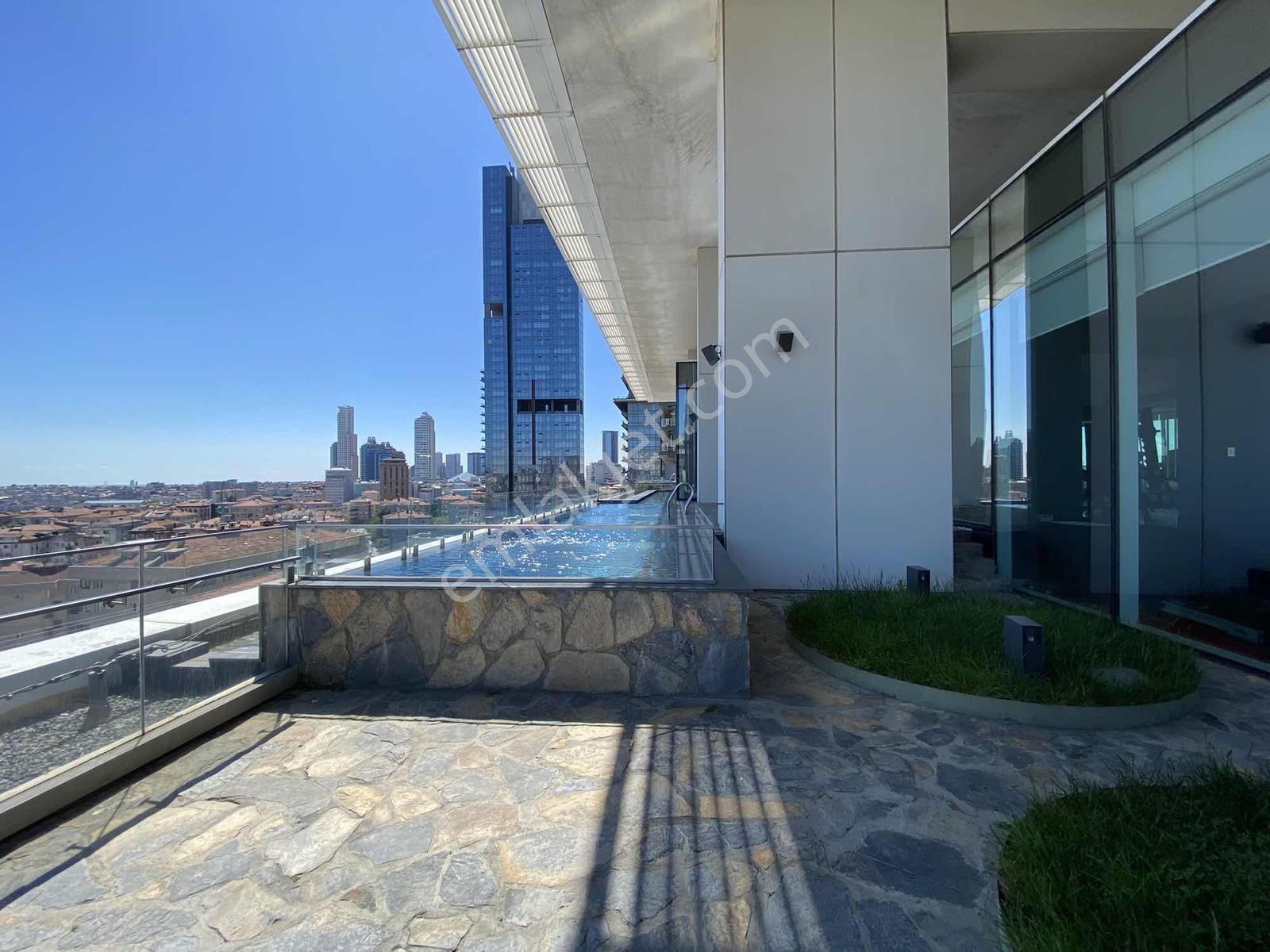 Quasar İstanbul'da Boğaz Manzaralı Lüks 1+1 Kiralık Rezidans - Görsel 29
