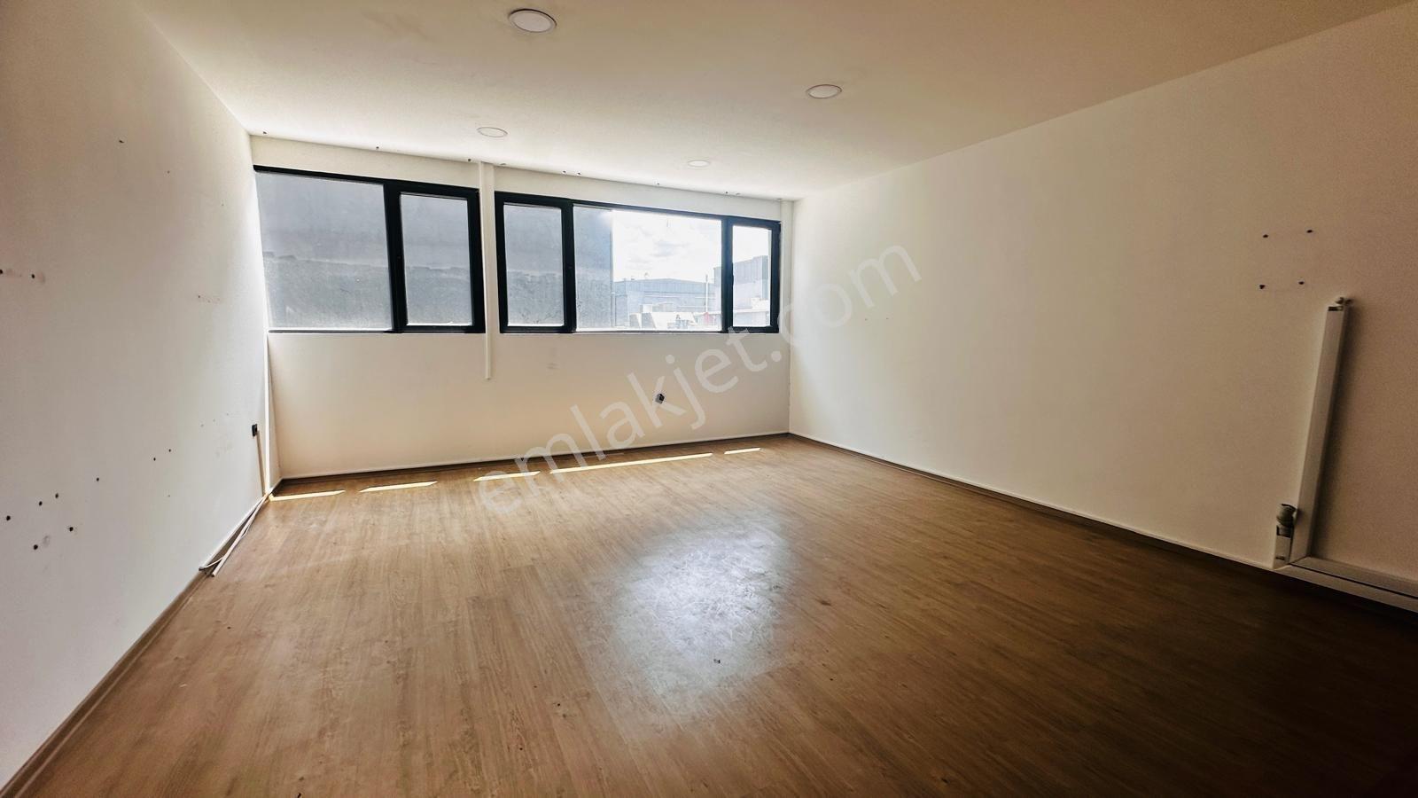 Fsn Den Harika Lokasyon Eryaman Portta Boş Kiralık Ofis/büro - Görsel 9