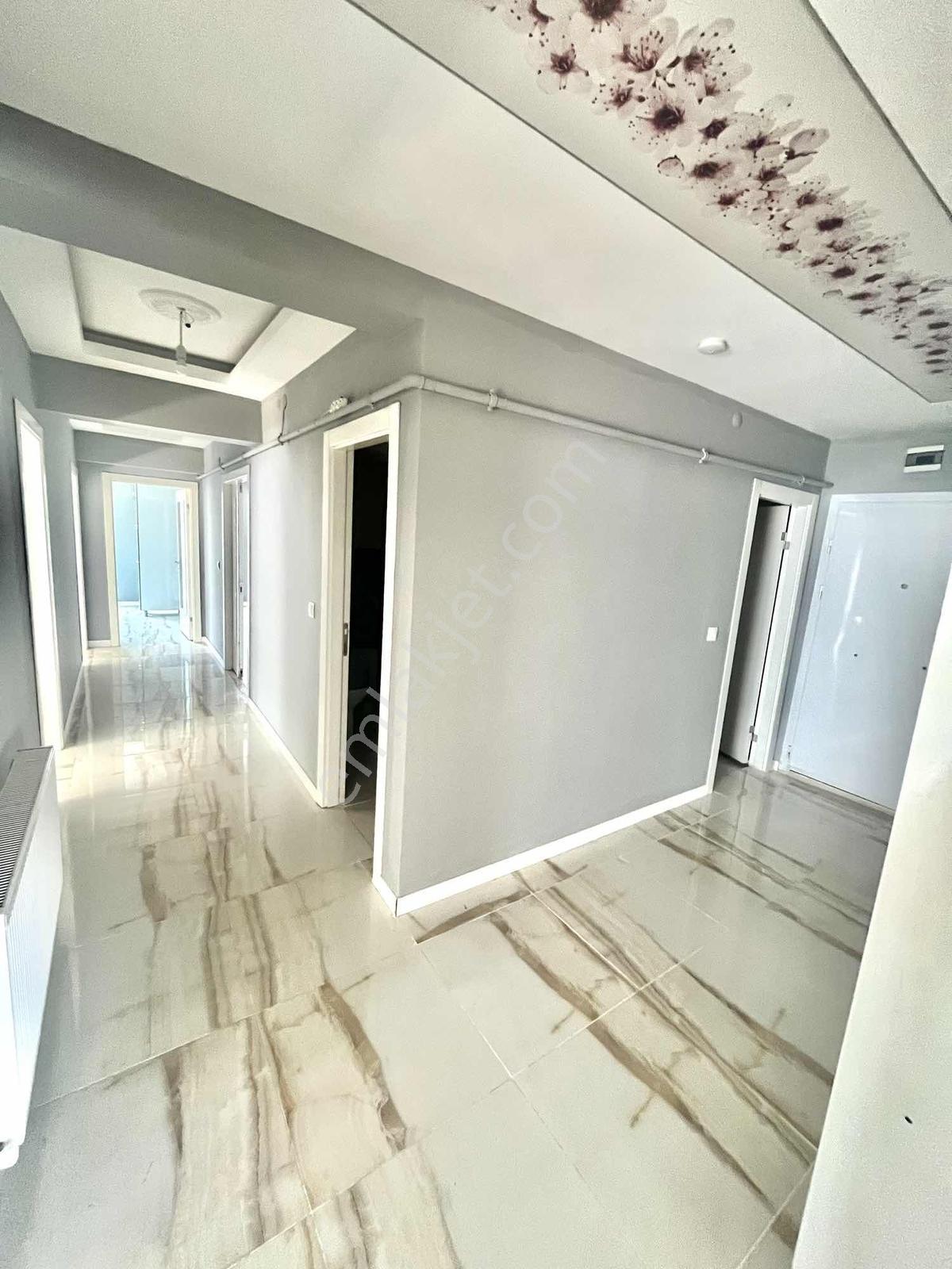 Özkır_emlaktan_geniş_ve_ferah_4+1_kiralık_daire - Görsel 32
