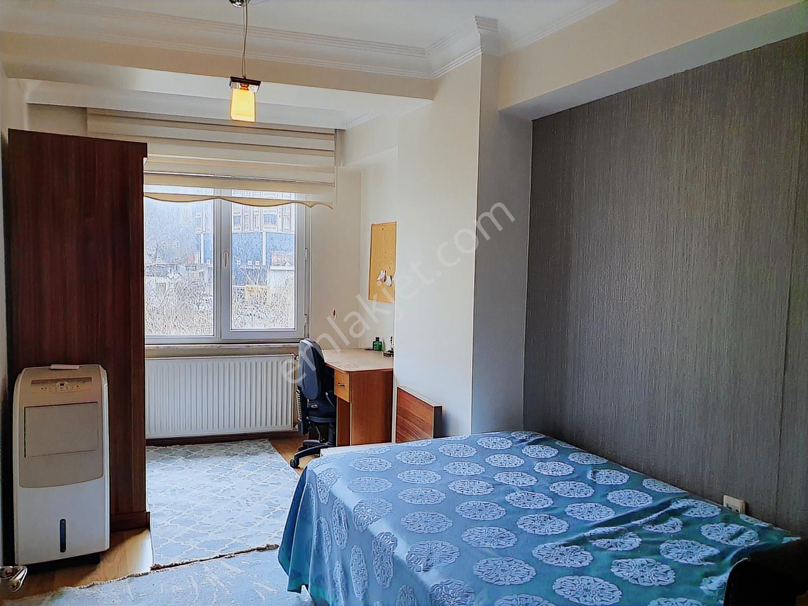 Eyüpsultan İslambey Caddesinde Satılık 3+1 190 M2 Dübleks Daire - Görsel 23