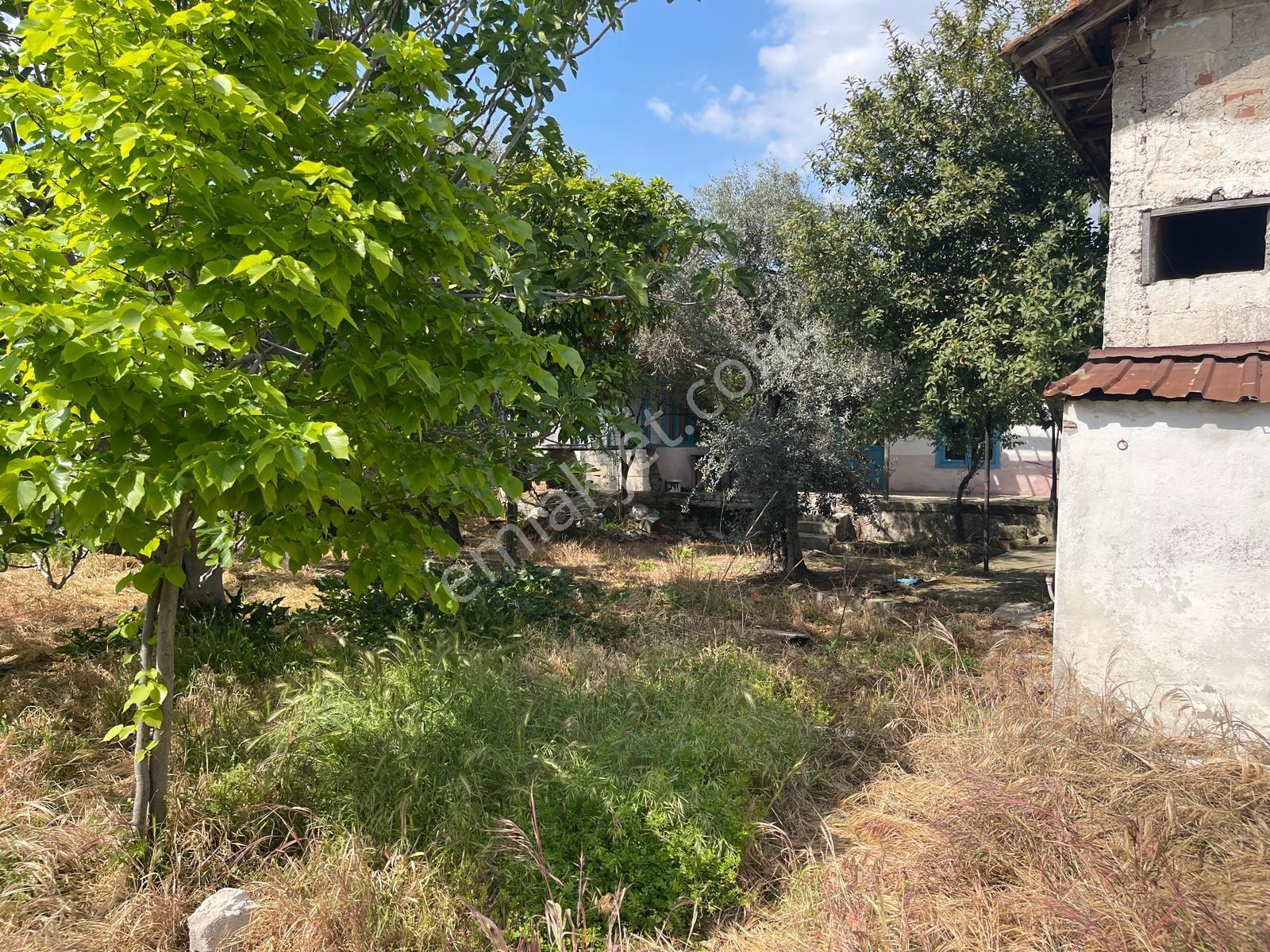Öz-er Gayrimenkul'den Satılık Köyiçi Bahçeli Ev - Görsel 4