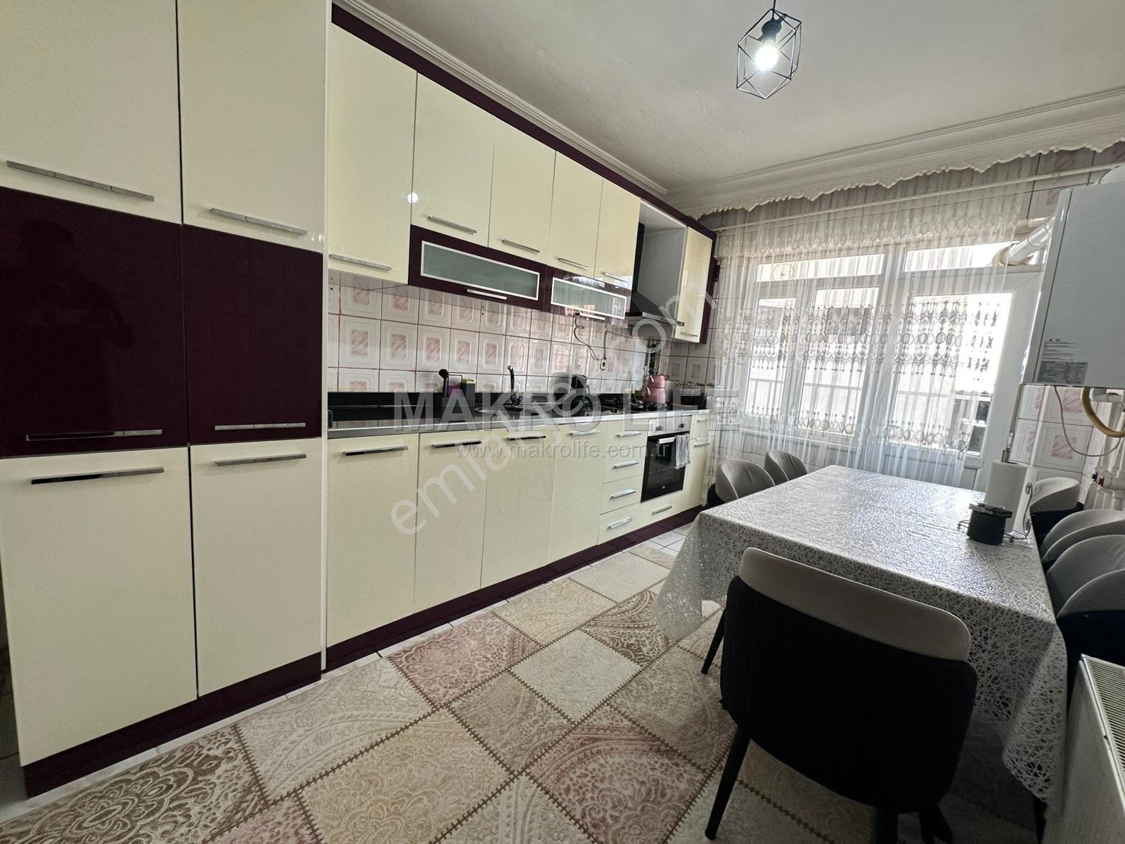 Bağlar Sağlık Ocağı Sakarya Caddesinde 3+1 Full Yapılı Acil Satılık Daire