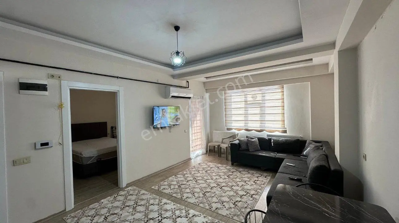 Deniz Gayrimenkul’den İmam Bakır’da+lüx+ful Eşyalı+güvenlikli Kiralık 1+1 Daire