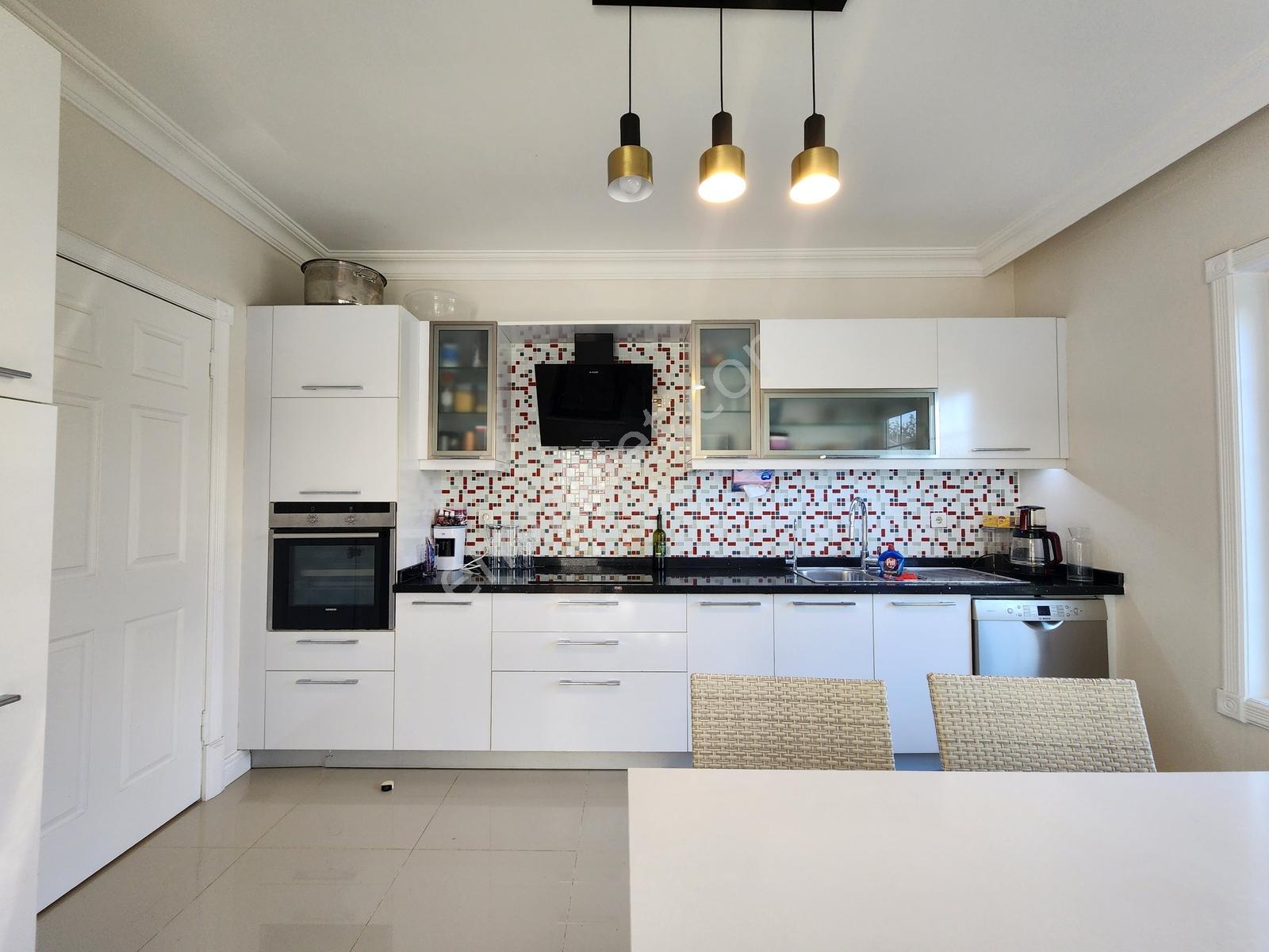 Re/max'tan Silivri Saral Onaterde Satılık Müstakil 4+1 Villa - Görsel 7
