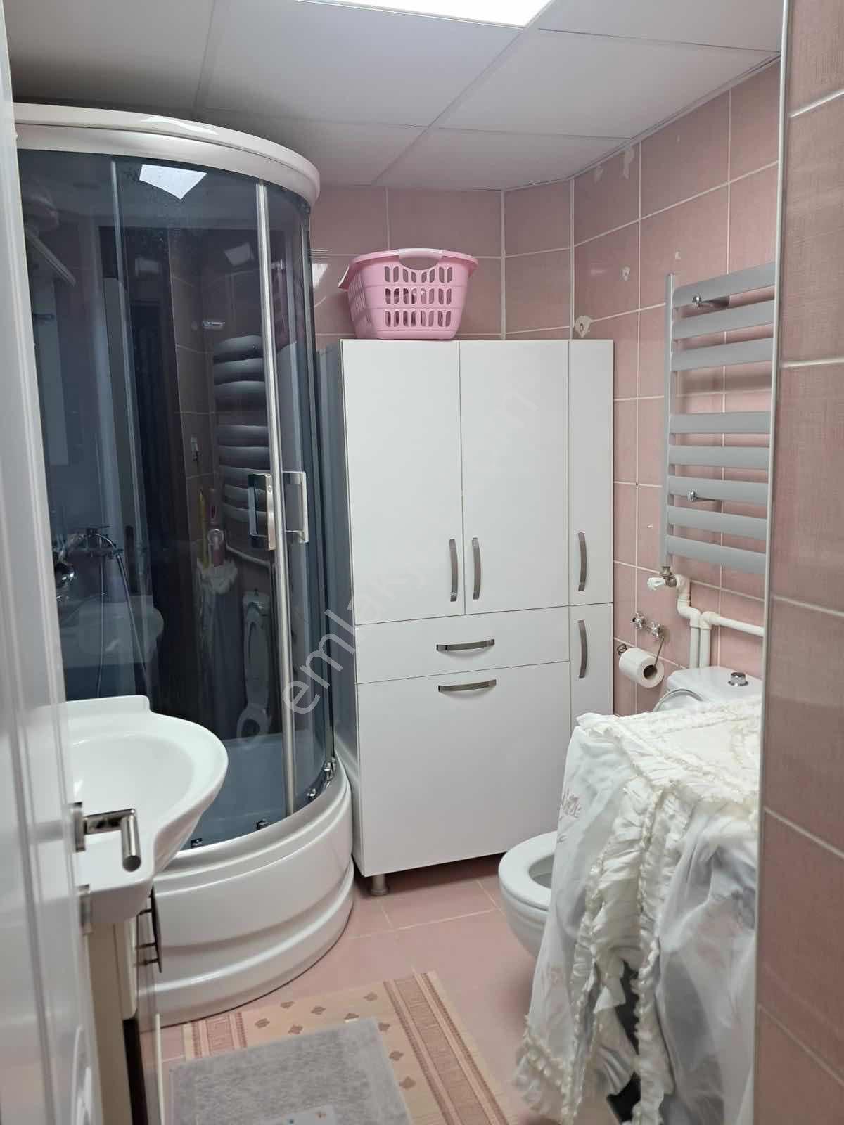 Ege Emlak'tan İspat Cami Mah'de Eşyalı Kiralık 3+1 Daire - Görsel 21