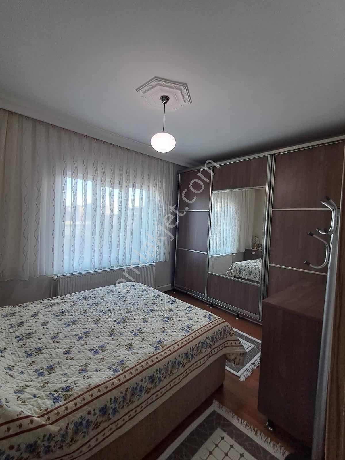 Ege Emlak'tan İspat Cami Mah'de Eşyalı Kiralık 3+1 Daire - Görsel 6