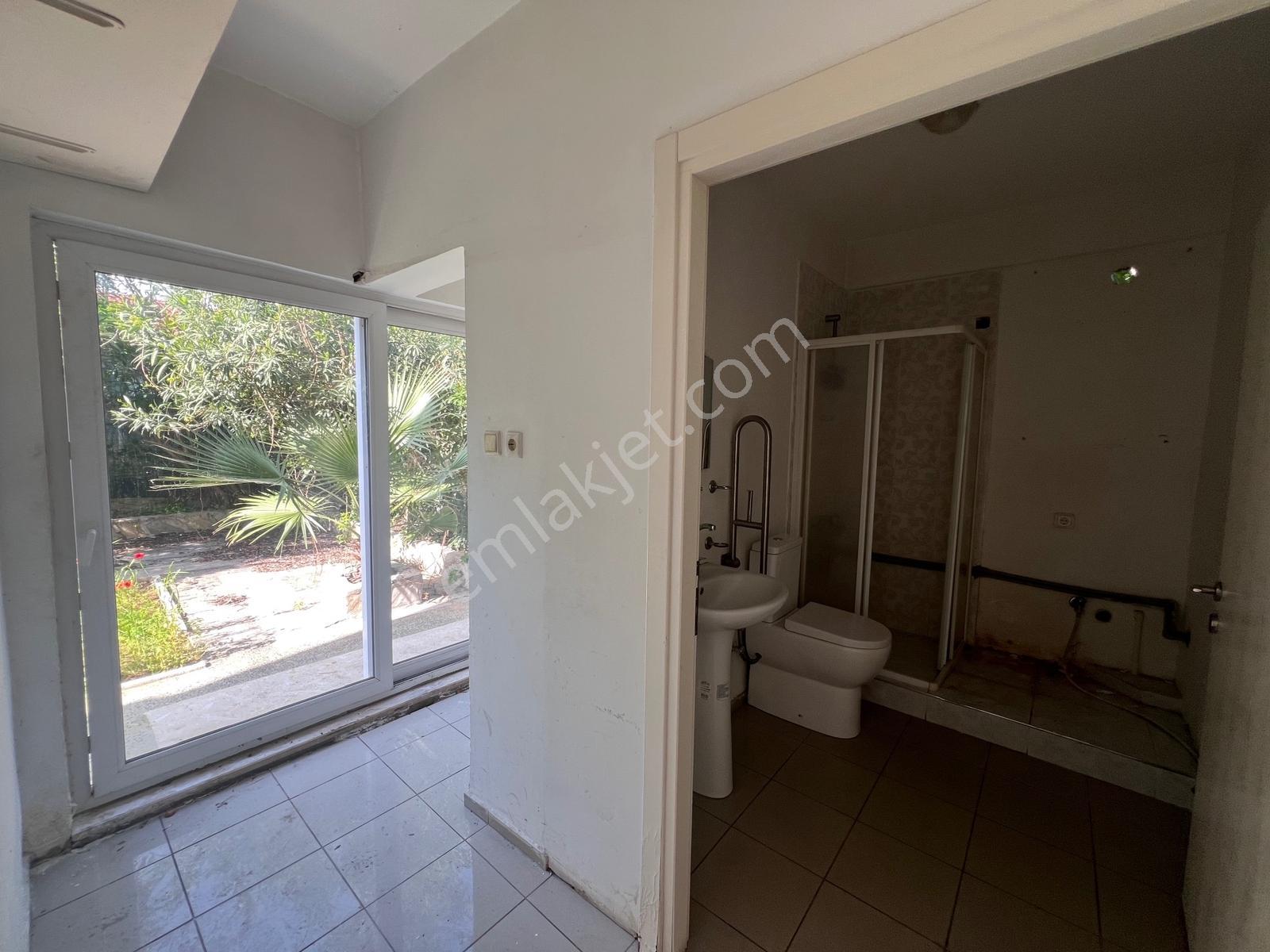 Fethiye Çarşı Caddesi'nde Kiralık Bahçeli Ticari Dükkan - Görsel 8
