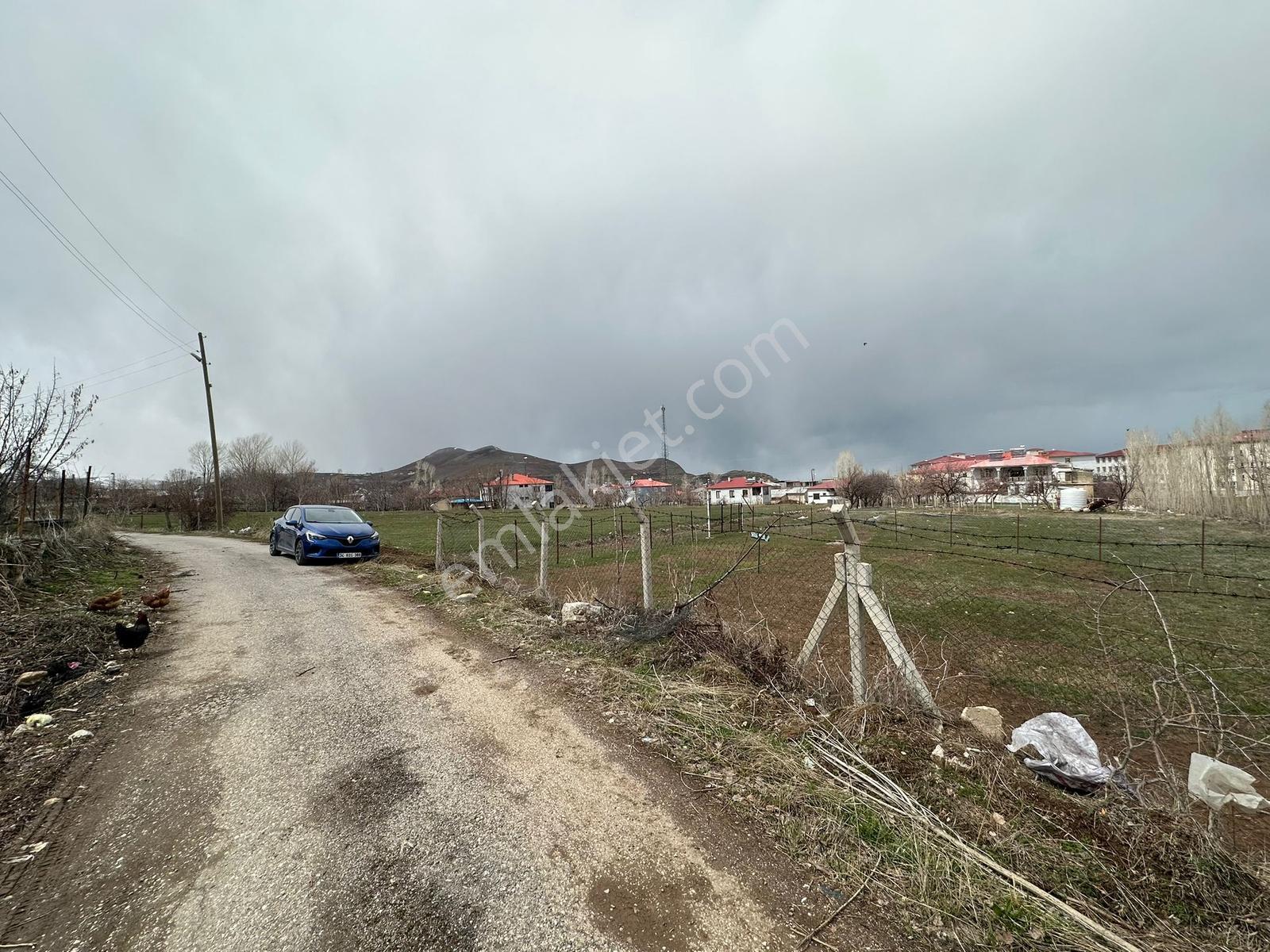 Gevaş Selimiye Mahallesinde Satılık İmarlı Arsa - Görsel 3