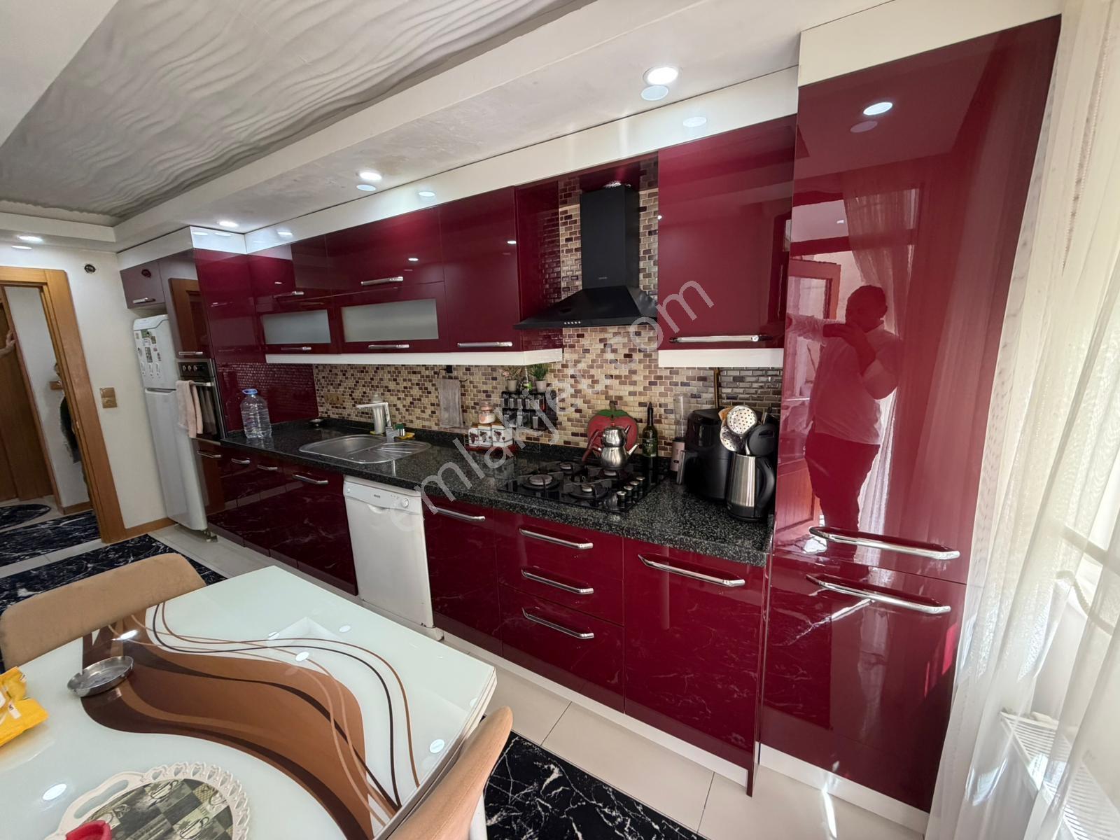 Şeref Emlak Eşyalı Kiralık Daire 38,000 Tl