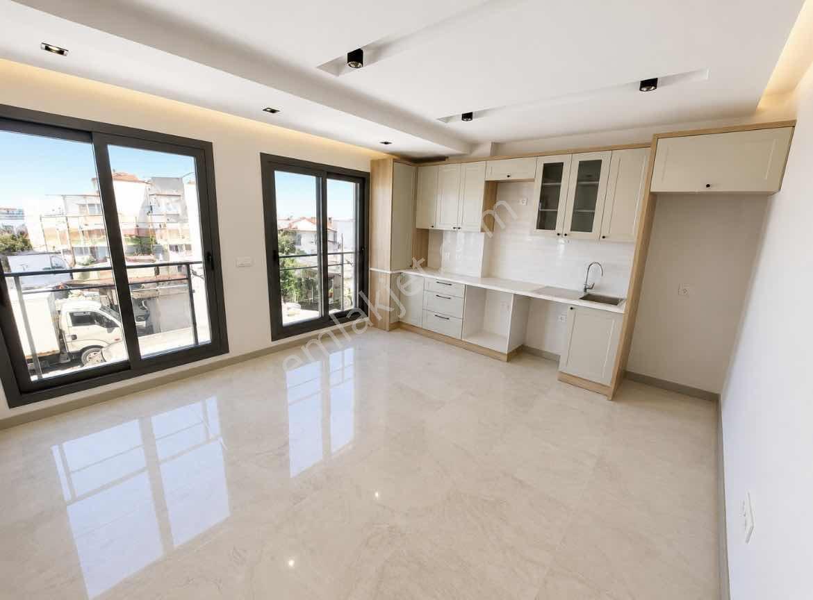 Onmax Öğretmenler'de Satılık 2+1 Sıfır Lüx Dubleks Daire