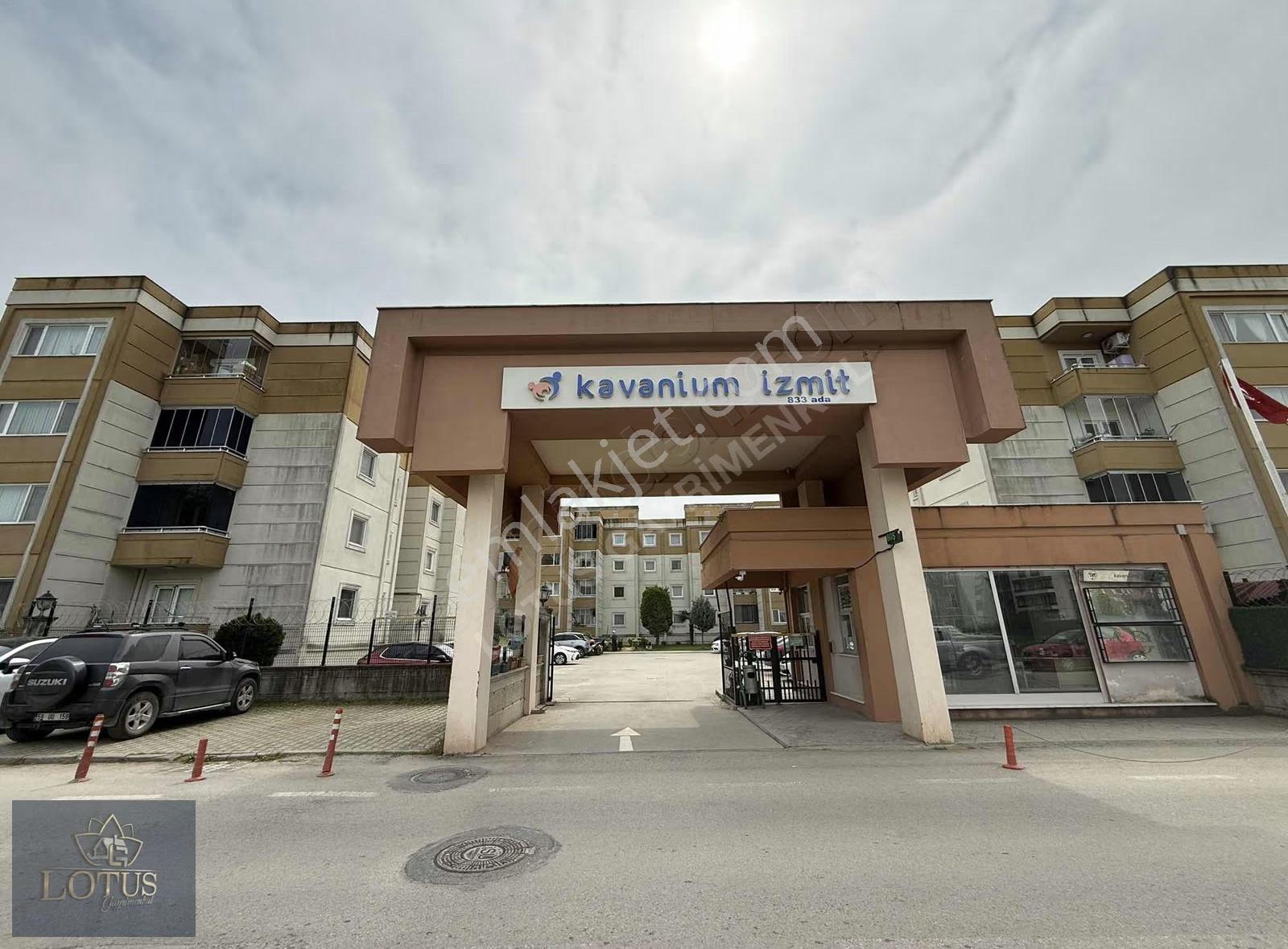 İzmit En Tercih Edilen Kavanıum Sitesi'nde 3+1 Satılık Daire - Görsel 4