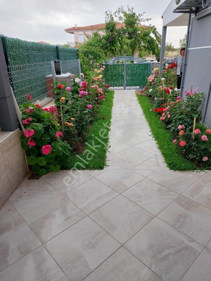 İzmir Çeşme Şifnede Havuzlu Geniş Bahçeli Kiralık Müstakil - Görsel 5