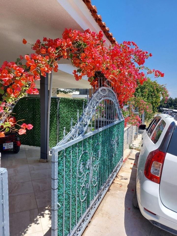 İzmir Çeşme Şifnede Havuzlu Geniş Bahçeli Kiralık Müstakil - Görsel 18
