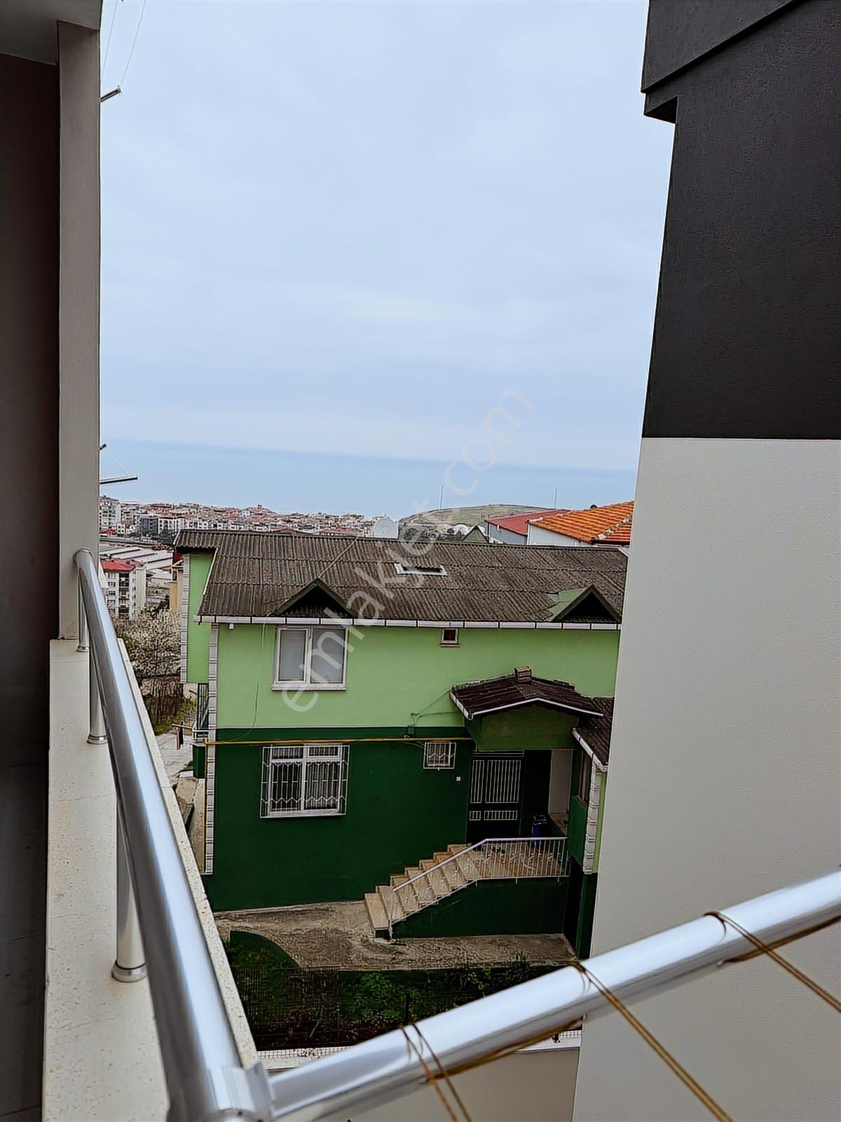 Esenevler De Satılık 2+1 Daire Mutfak Salon Ayrı - Görsel 5