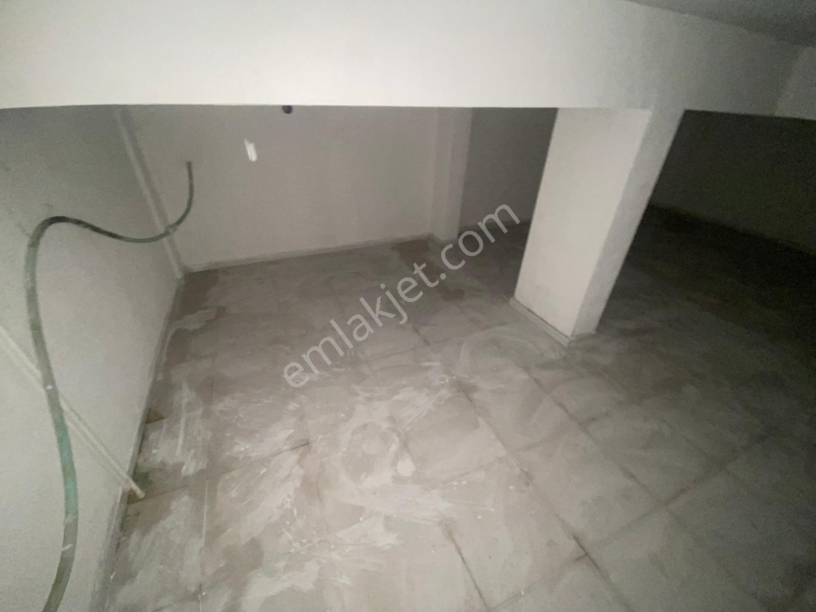 Sincan Plevnede 160m2 Full Yapılı Depolu Satılık Dükkan - Görsel 31