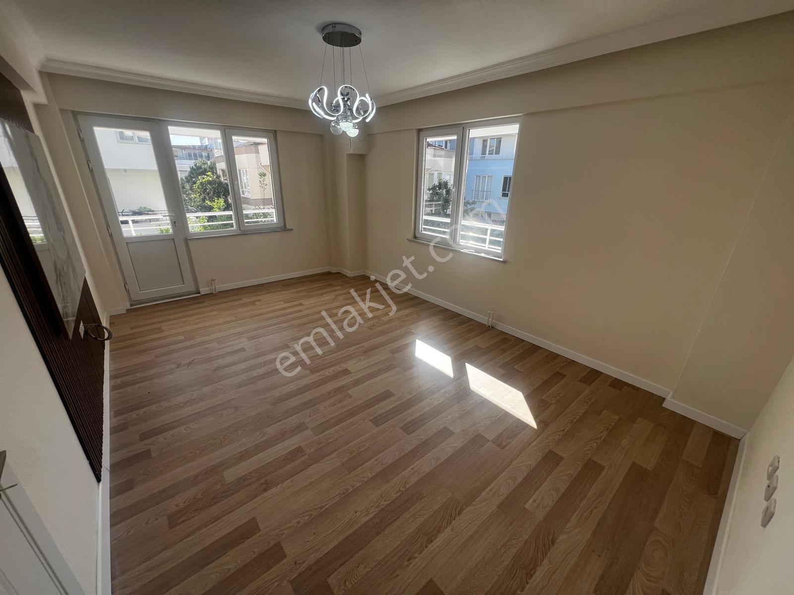 Yiğit'ten Akçay Sarıkızda Ara Kat Full Yapılı Lüks 2+1 Daire - Görsel 12