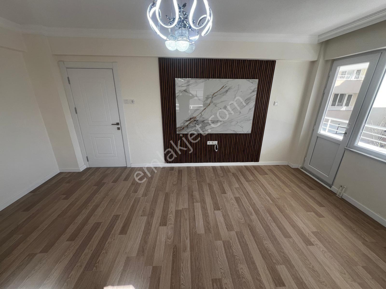 Yiğit'ten Akçay Sarıkızda Ara Kat Full Yapılı Lüks 2+1 Daire - Görsel 9