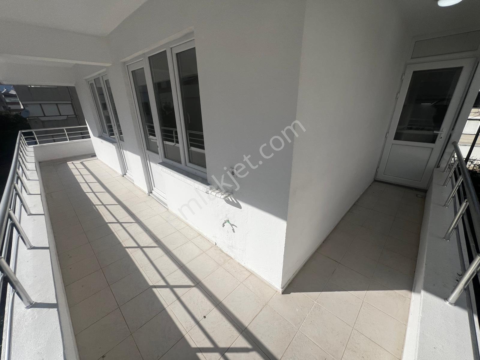 Yiğit'ten Akçay Sarıkızda Ara Kat Full Yapılı Lüks 2+1 Daire - Görsel 25