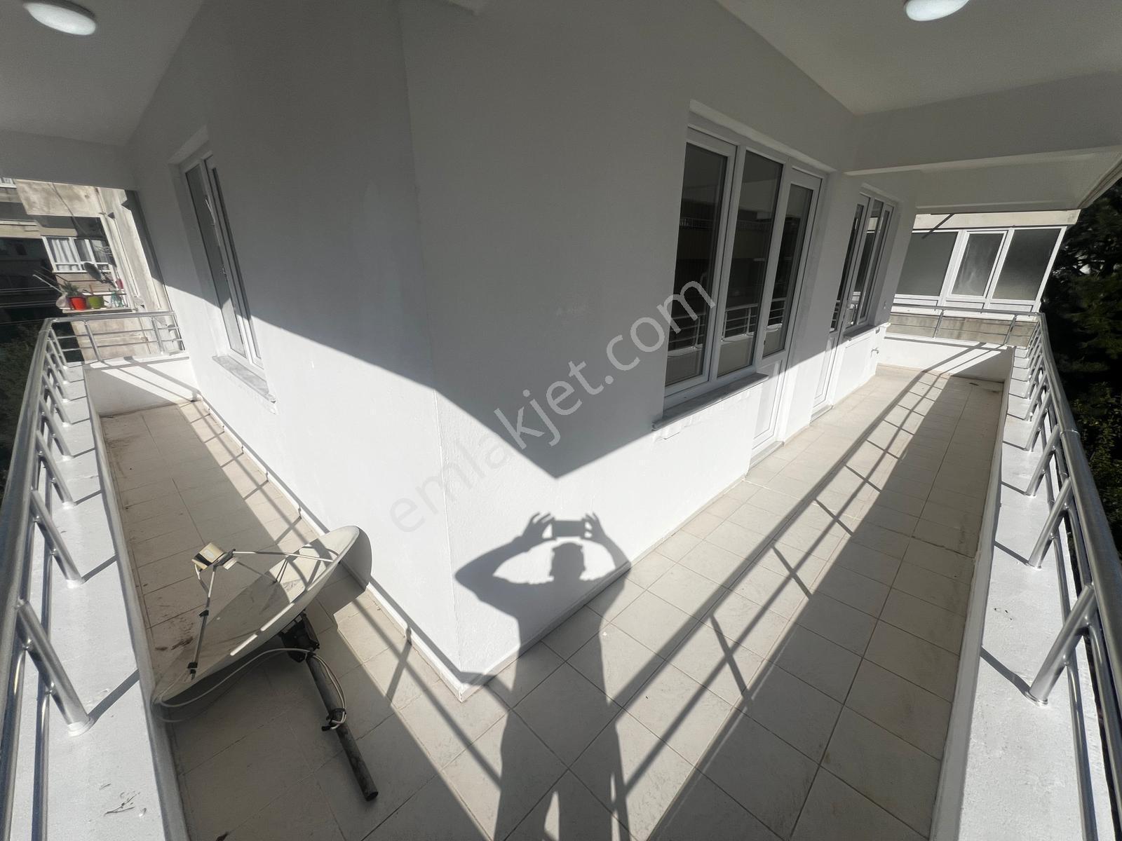 Yiğit'ten Akçay Sarıkızda Ara Kat Full Yapılı Lüks 2+1 Daire - Görsel 14