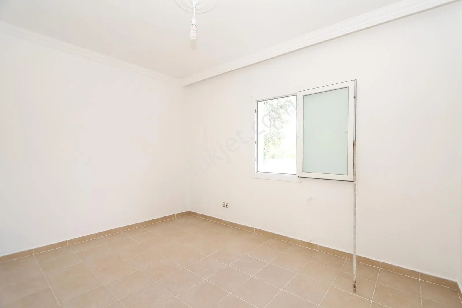 ️s-a-k-a-l-l-ı-dan Gümüşlük Merkezde 2+1 Kiralık Daire - Görsel 5