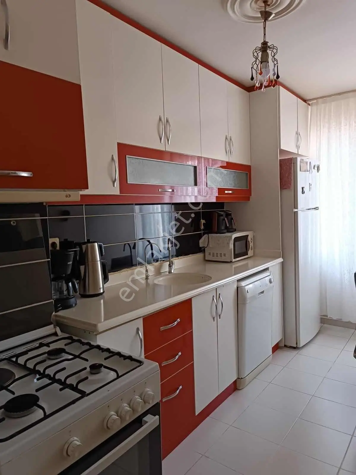 Metin Gayrimenkul'den Mersin Mezitli Menderes Mah Satılık Daire