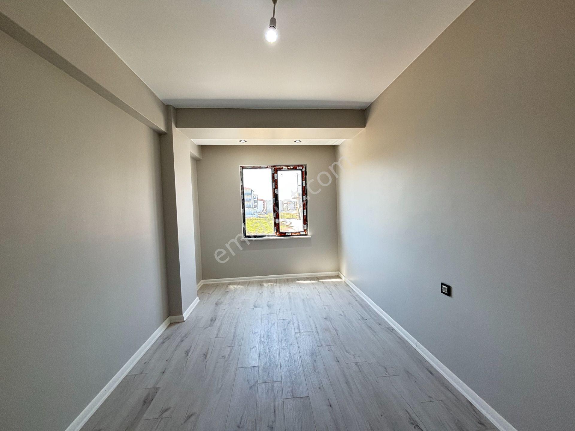 Güven'den Kapaklı'da Geniş Mutfaklı İskanlı Ön Cephe 2+1 Daire - Görsel 19