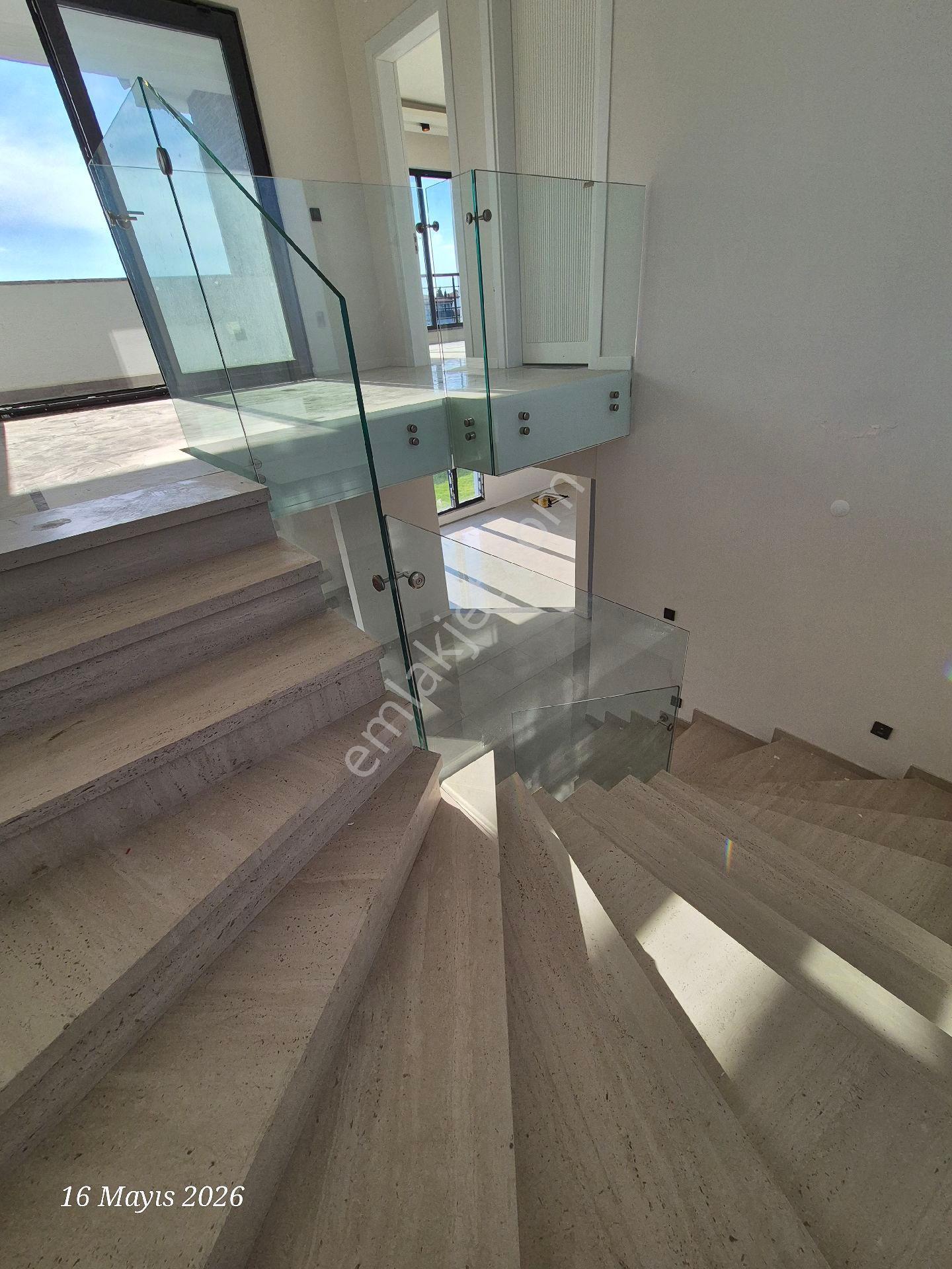 830 M2 Arsa Üzerinde.4+1 Müstakil Villa - Görsel 15