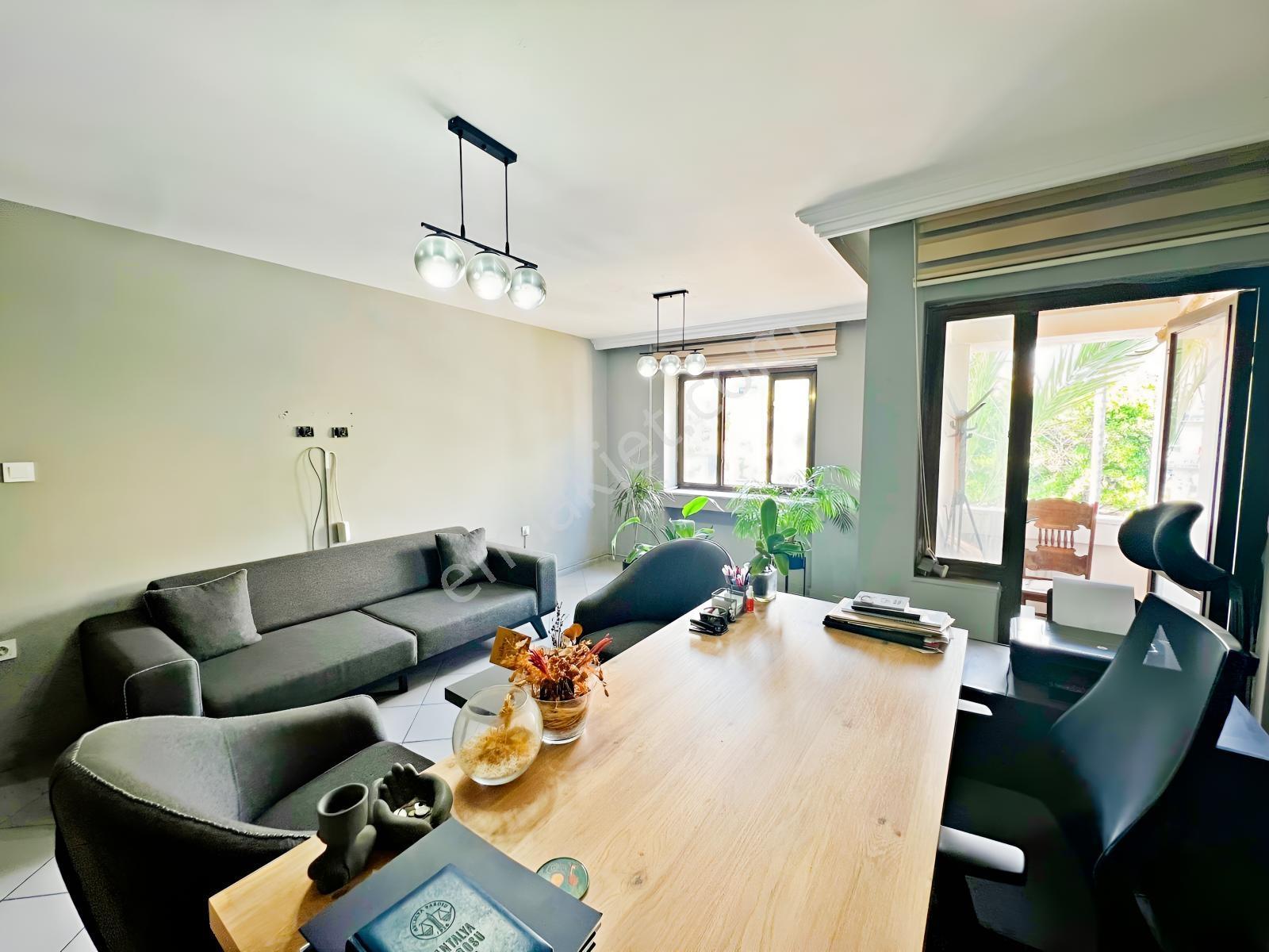 Alanya Merkezde Satılık 2+1 İşlek Caddeye Sıfır Masrafsız Ofis - Görsel 24