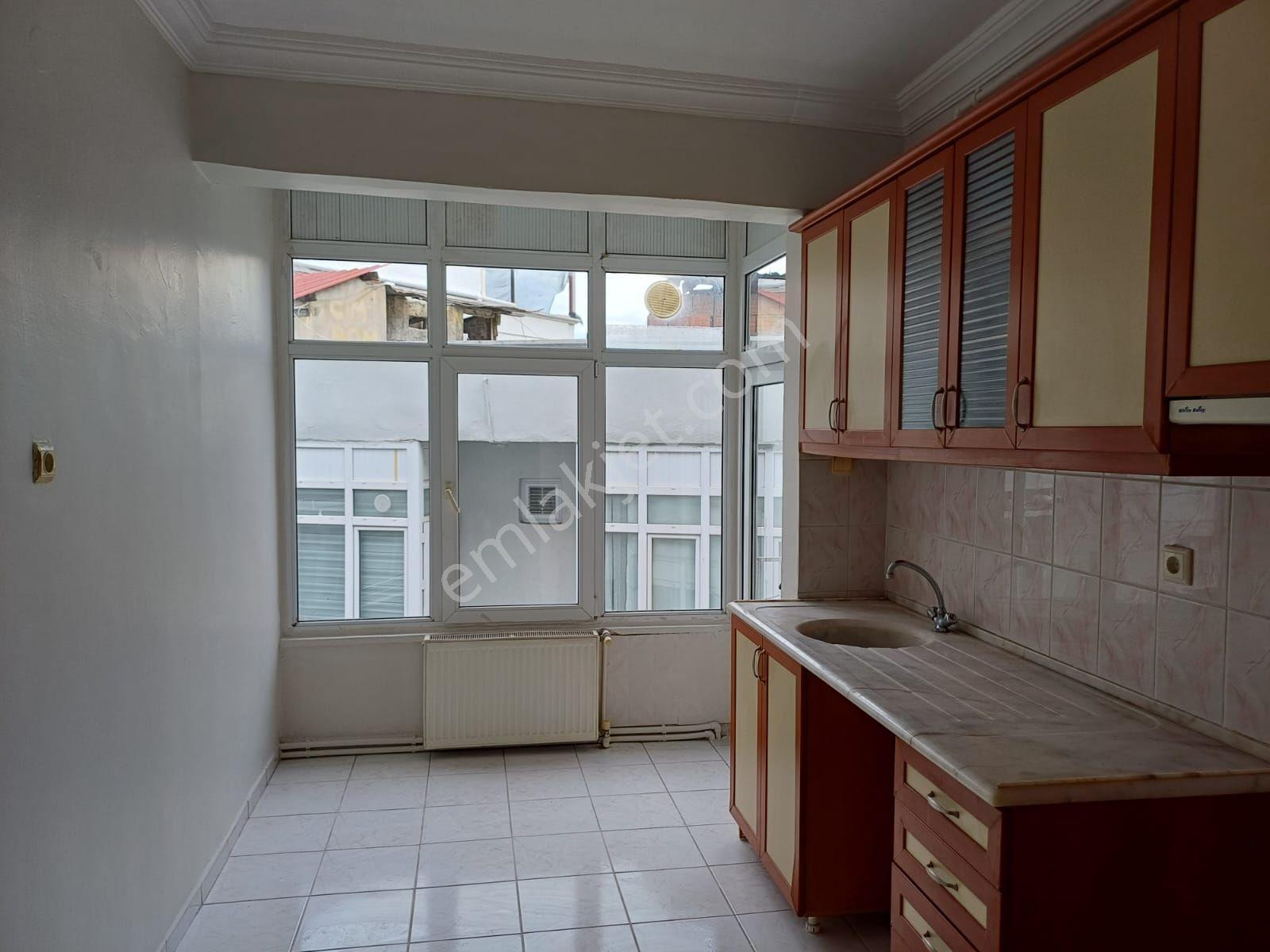 Yeski Emlâk İnşaattan Kiralık Daire Merkezi Konumda Fevzi Çakmak Mahallesi - Görsel 2