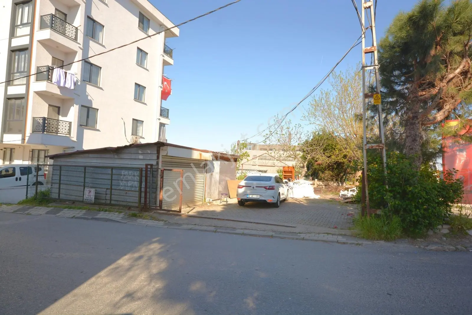 S.b.o'dan Her Türlü İş Konumuna Uygun 250m2 Kiralık Arsa