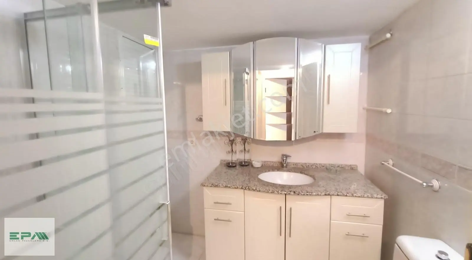 Mithatpaşa Cd.şehrin Tam Kalbinde,denize Yakın 3+1 Kiralık Daire - Görsel 2