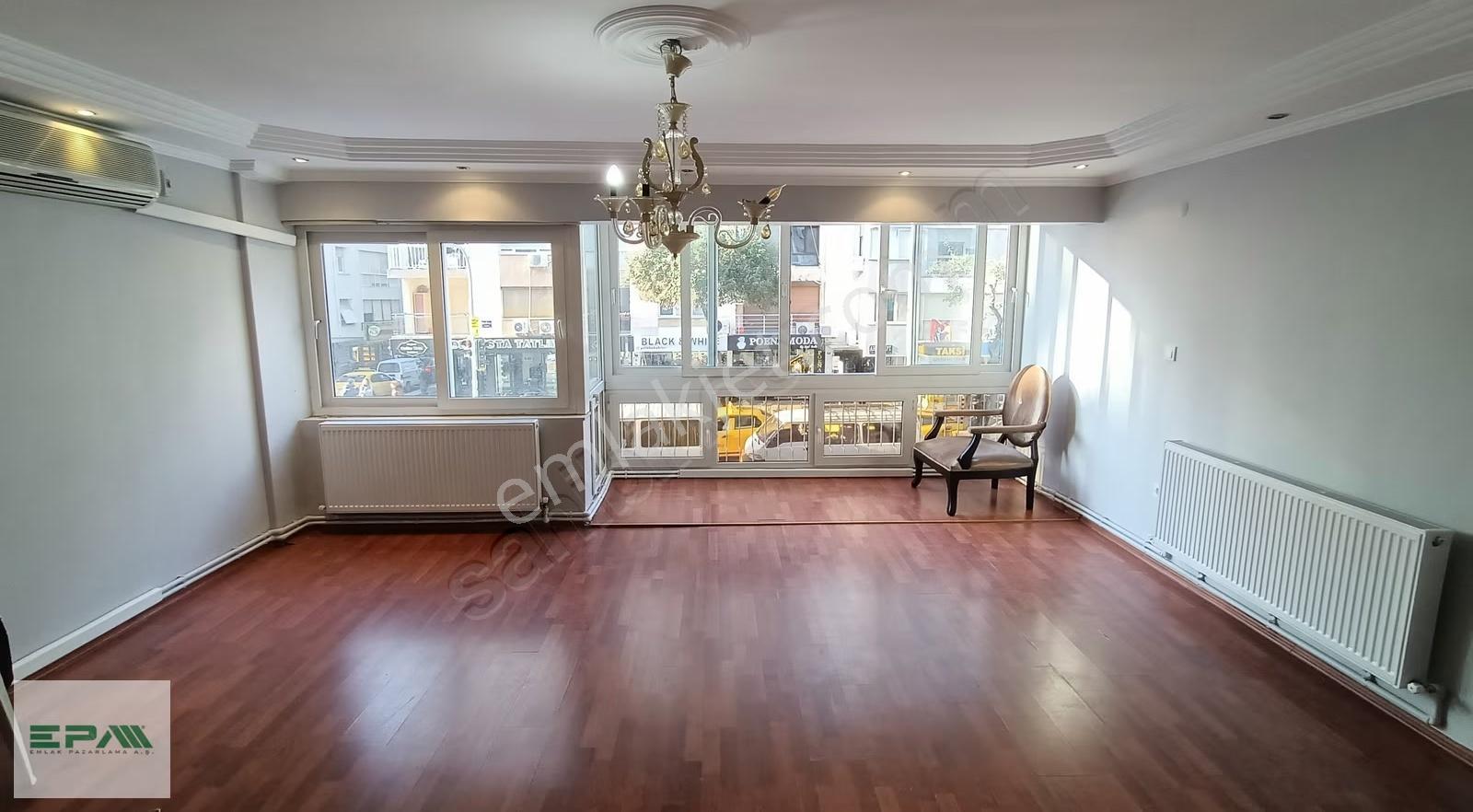 Mithatpaşa Cd.şehrin Tam Kalbinde,denize Yakın 3+1 Kiralık Daire - Görsel 12