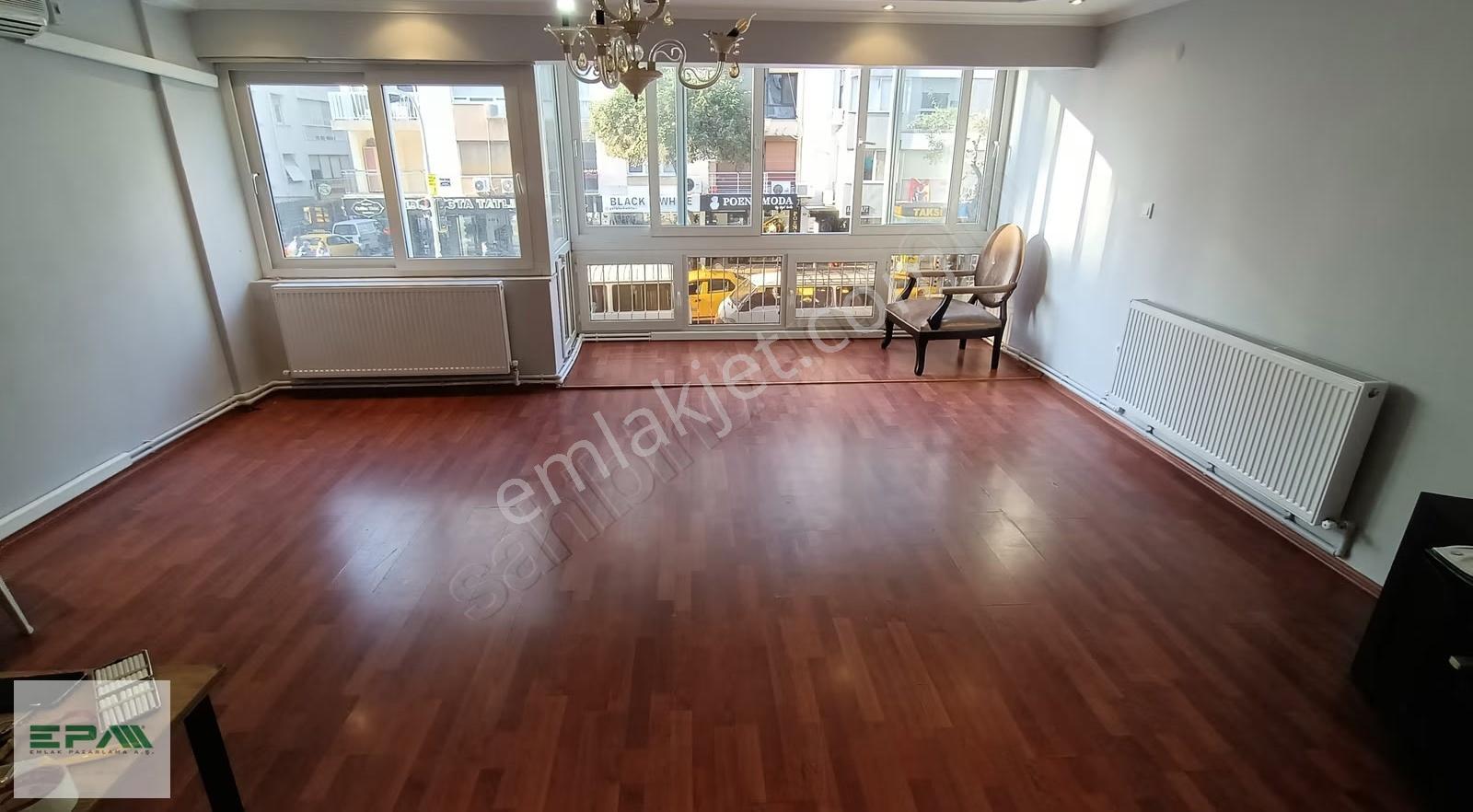 Mithatpaşa Cd.şehrin Tam Kalbinde,denize Yakın 3+1 Kiralık Daire - Görsel 15
