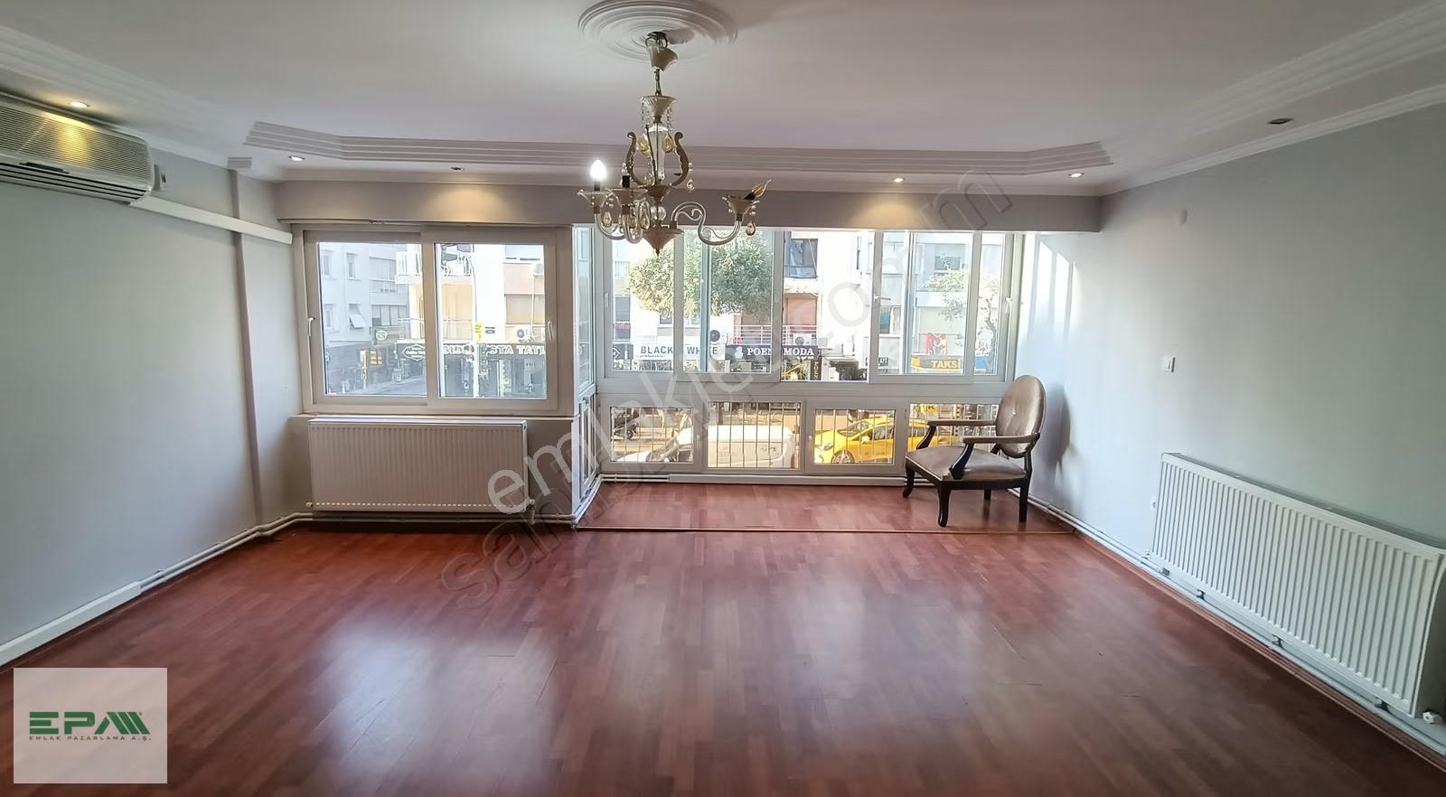 Mithatpaşa Cd.şehrin Tam Kalbinde,denize Yakın 3+1 Kiralık Daire